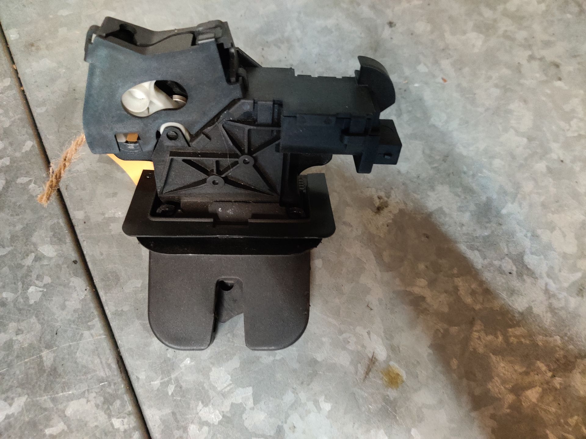 Bij Stegeman Car Parts verkopen wij auto onderdelen van 1970 t/m heden. www.stegemancarparts.nl