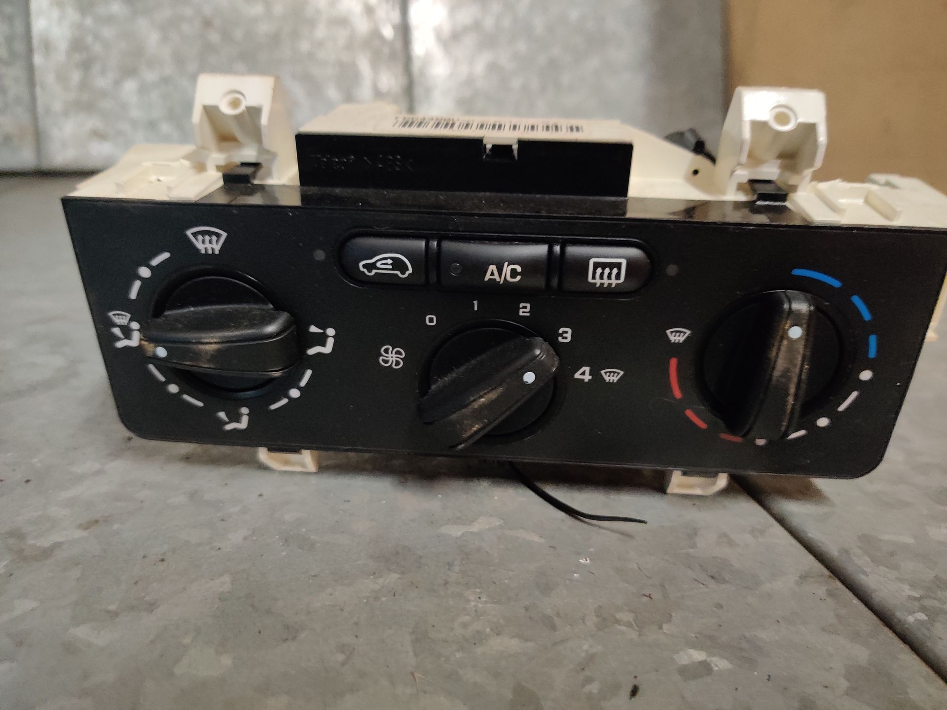 Bij Stegeman Car Parts verkopen wij auto onderdelen van 1970 t/m heden. www.stegemancarparts.nl