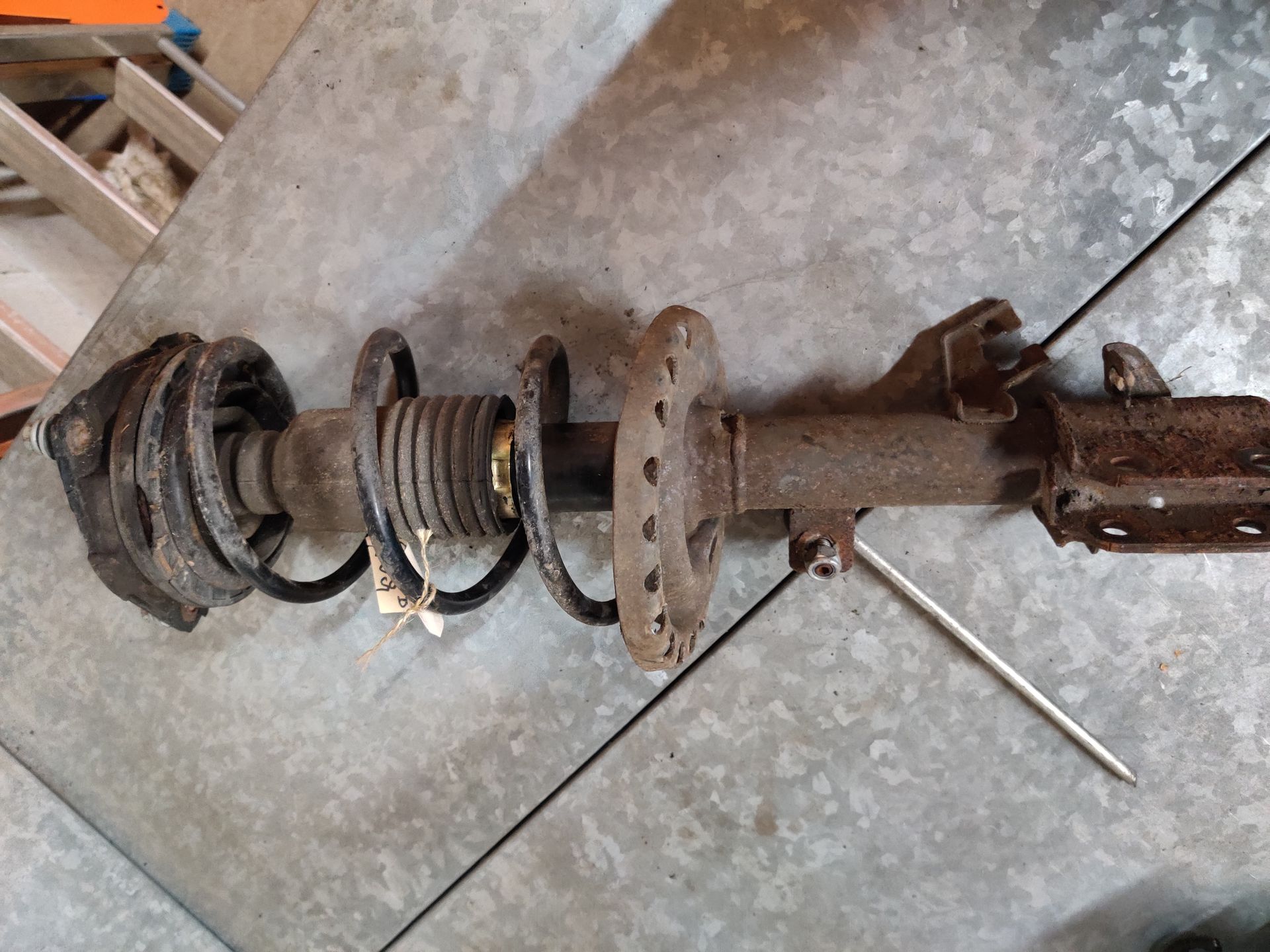 Waarom kiezen voor gebruikte auto onderdelen in plaats van nieuw? Bij Stegeman Car Parts ligt het.