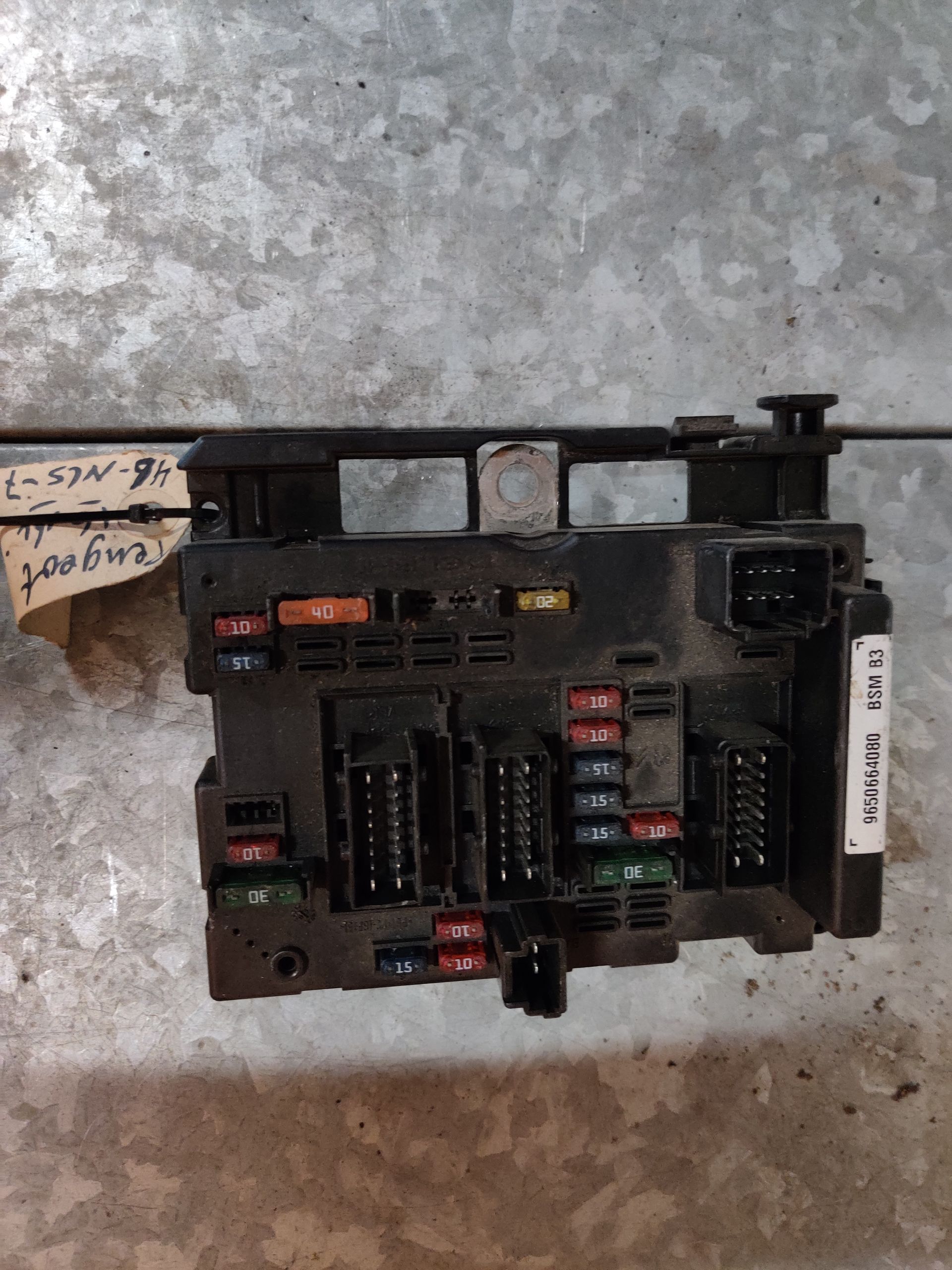 Waarom kiezen voor gebruikte auto onderdelen in plaats van nieuw? Bij Stegeman Car Parts ligt het.