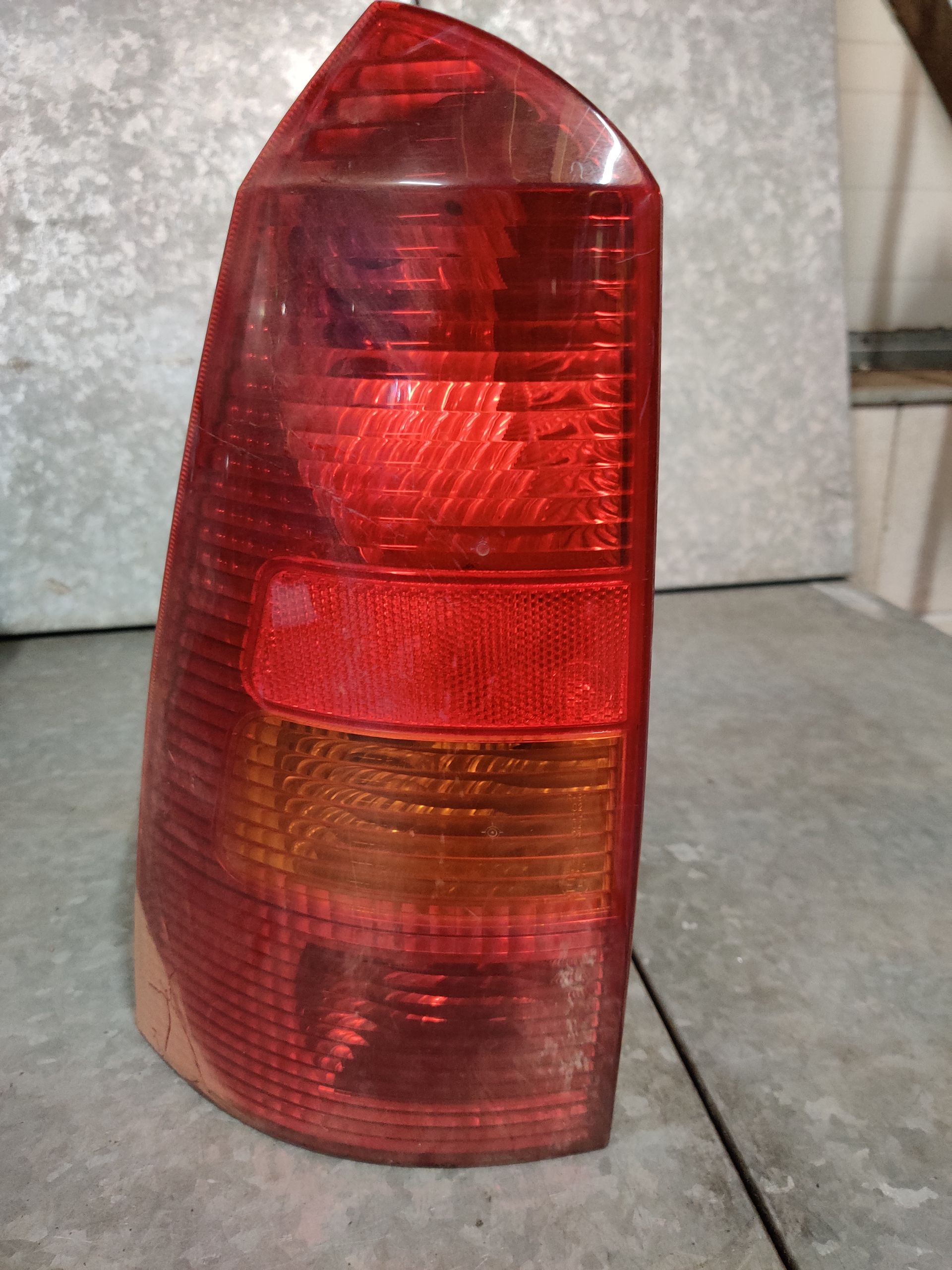 Stegeman Autosloperij voor gebruikte auto onderdelen, occasions en betrouwbare onderdelen.