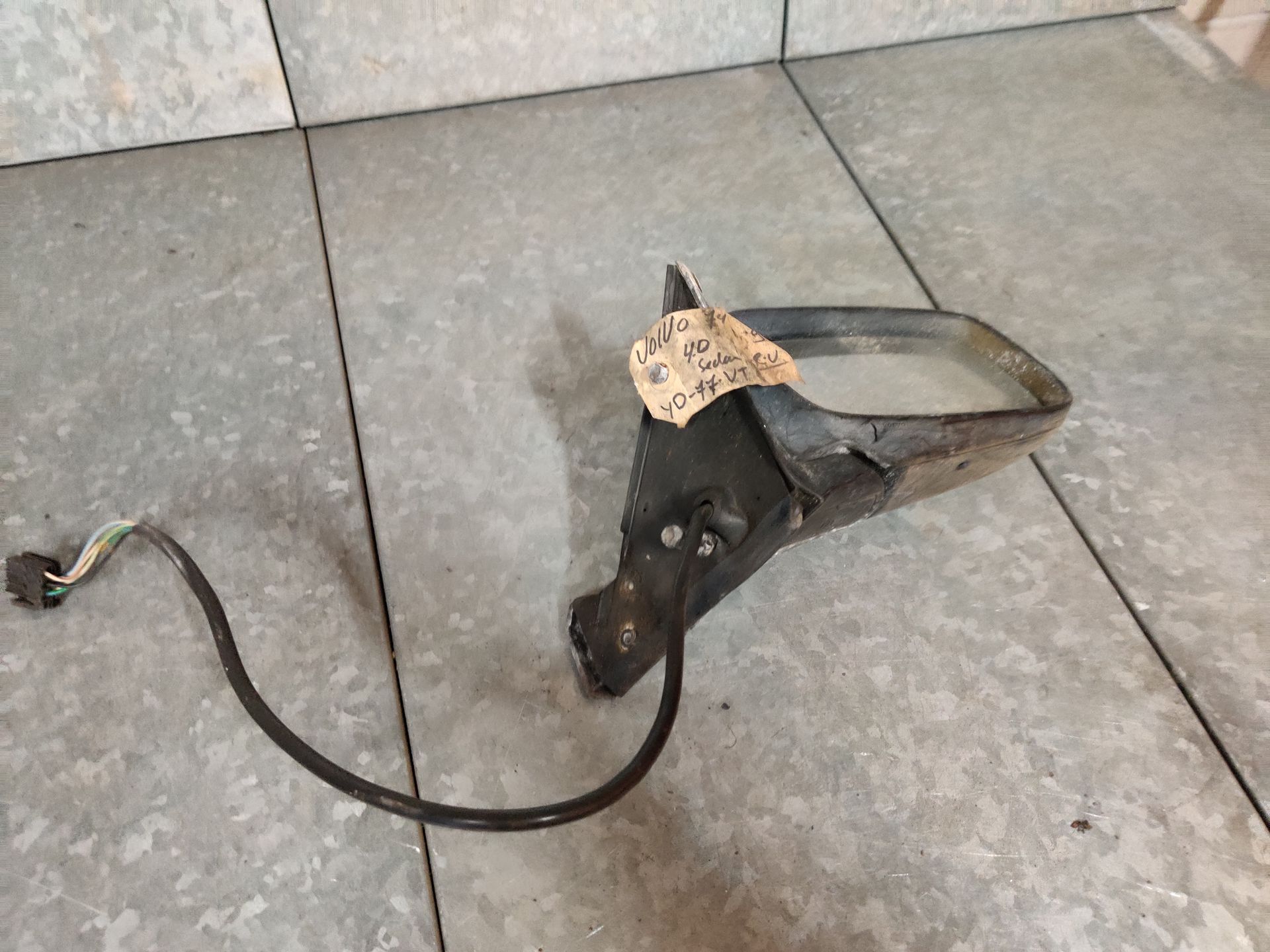 Volvo 740 spiegel bij Stegeman Car Parts in Exel bij Lochem.