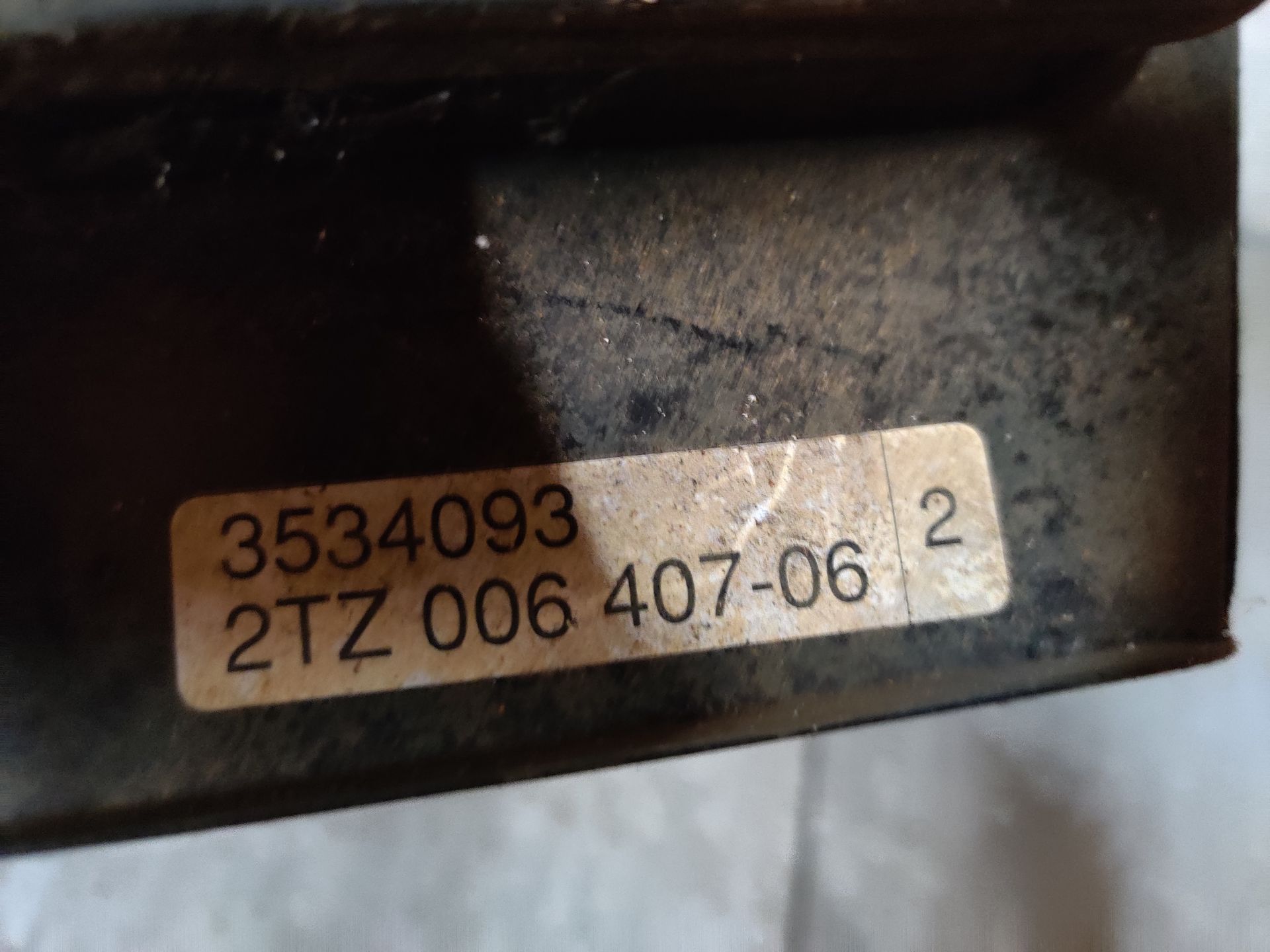 Volvo 940 achterlicht bij Stegeman Car Parts in Exel bij Lochem.