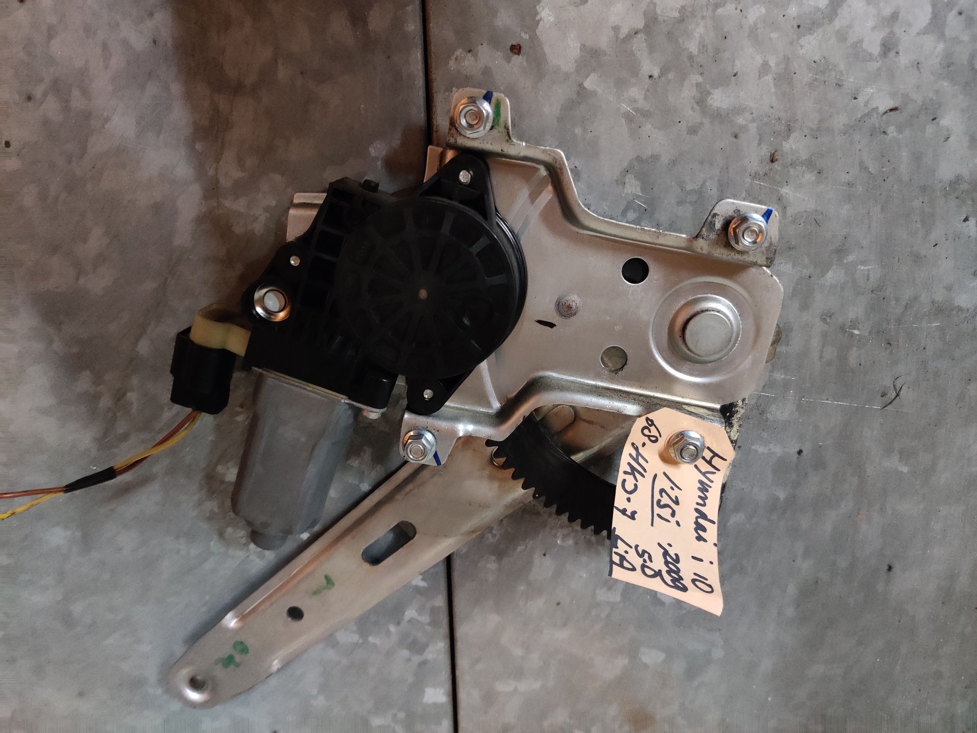 Hyundai i10 elektrische raambediening bij stegemancarparts.nl