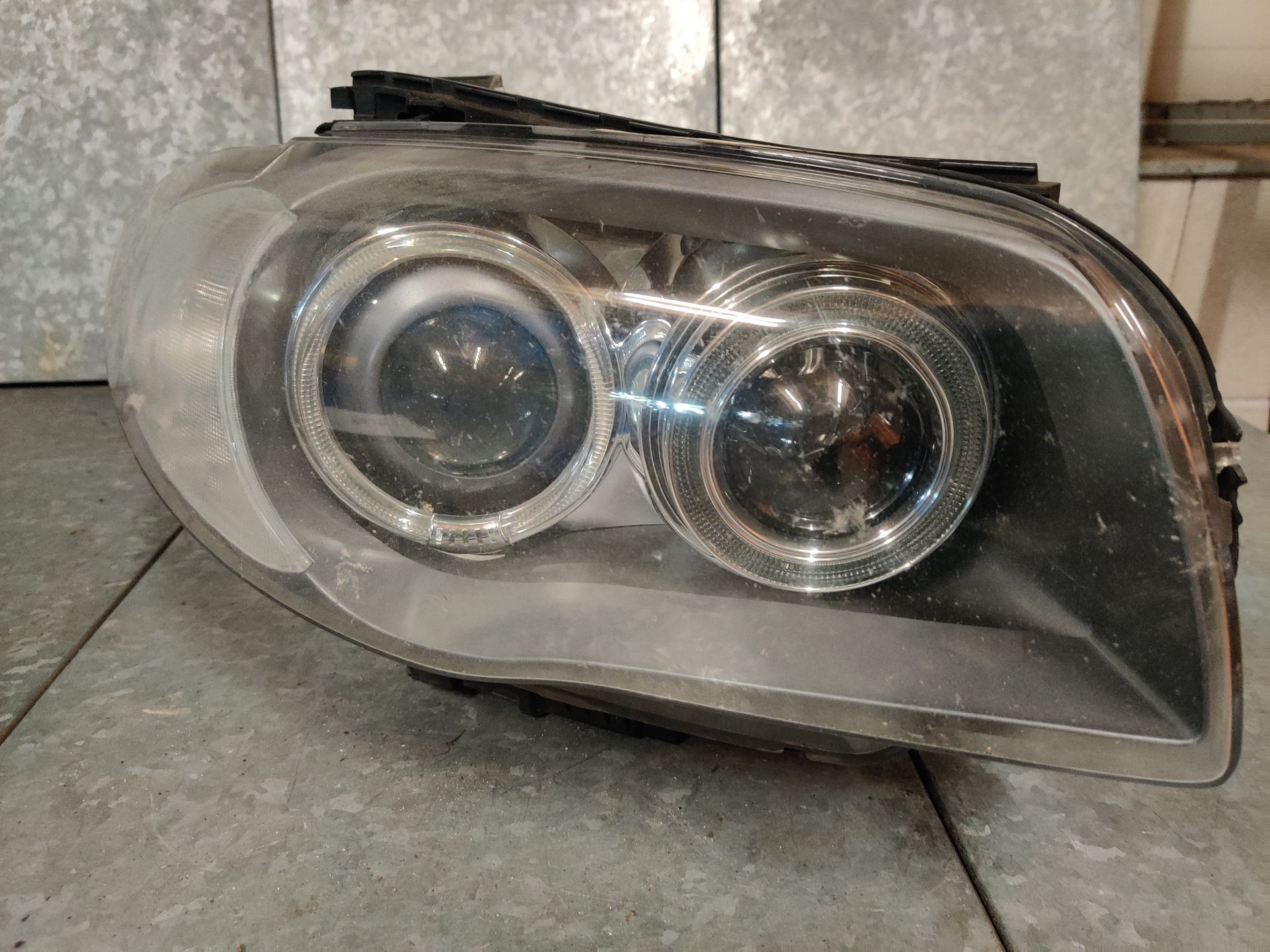 BMW E81 (1 serie) rechter Xenon Koplamp