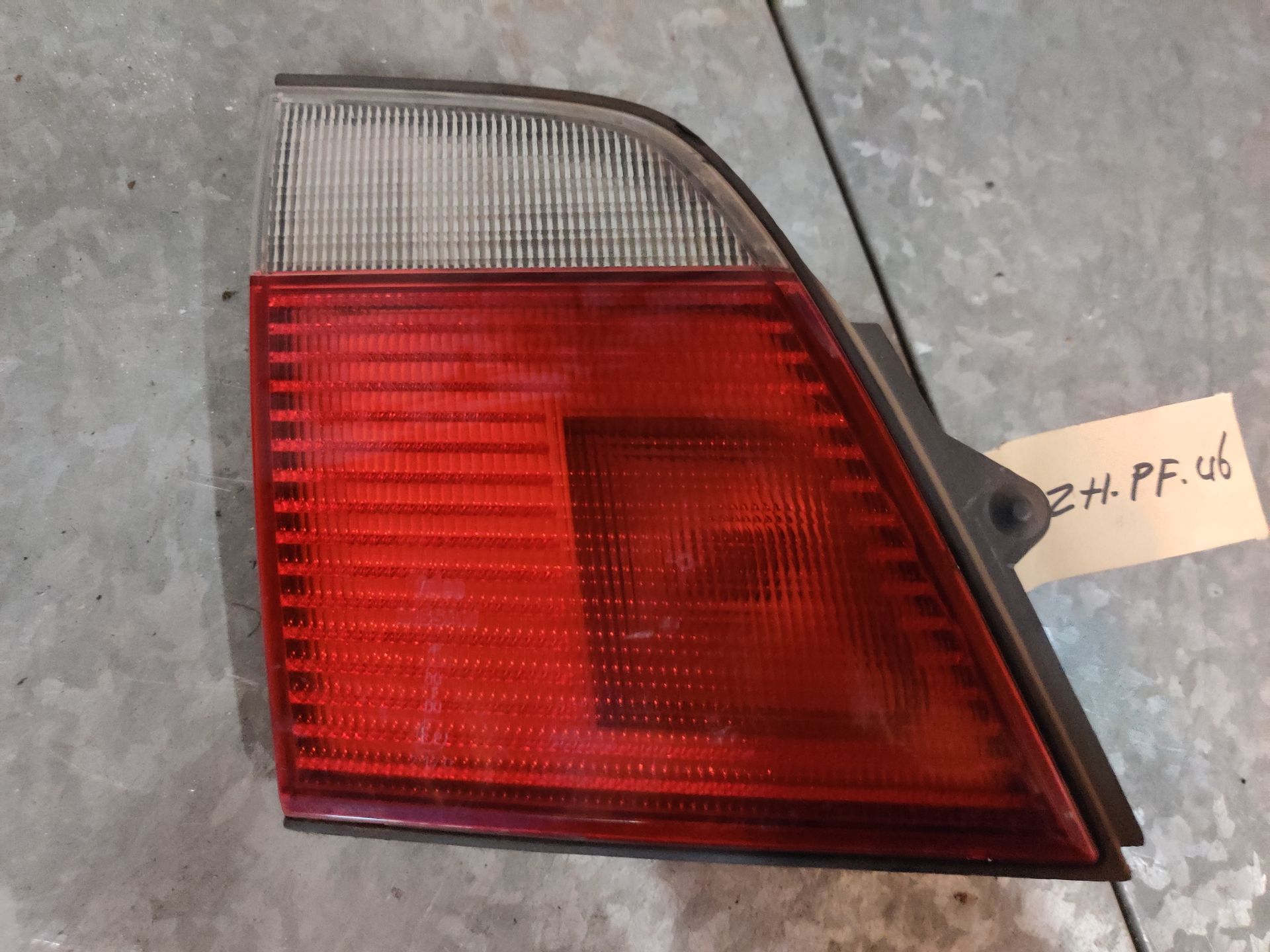 Nissan Primera station linker achterlicht