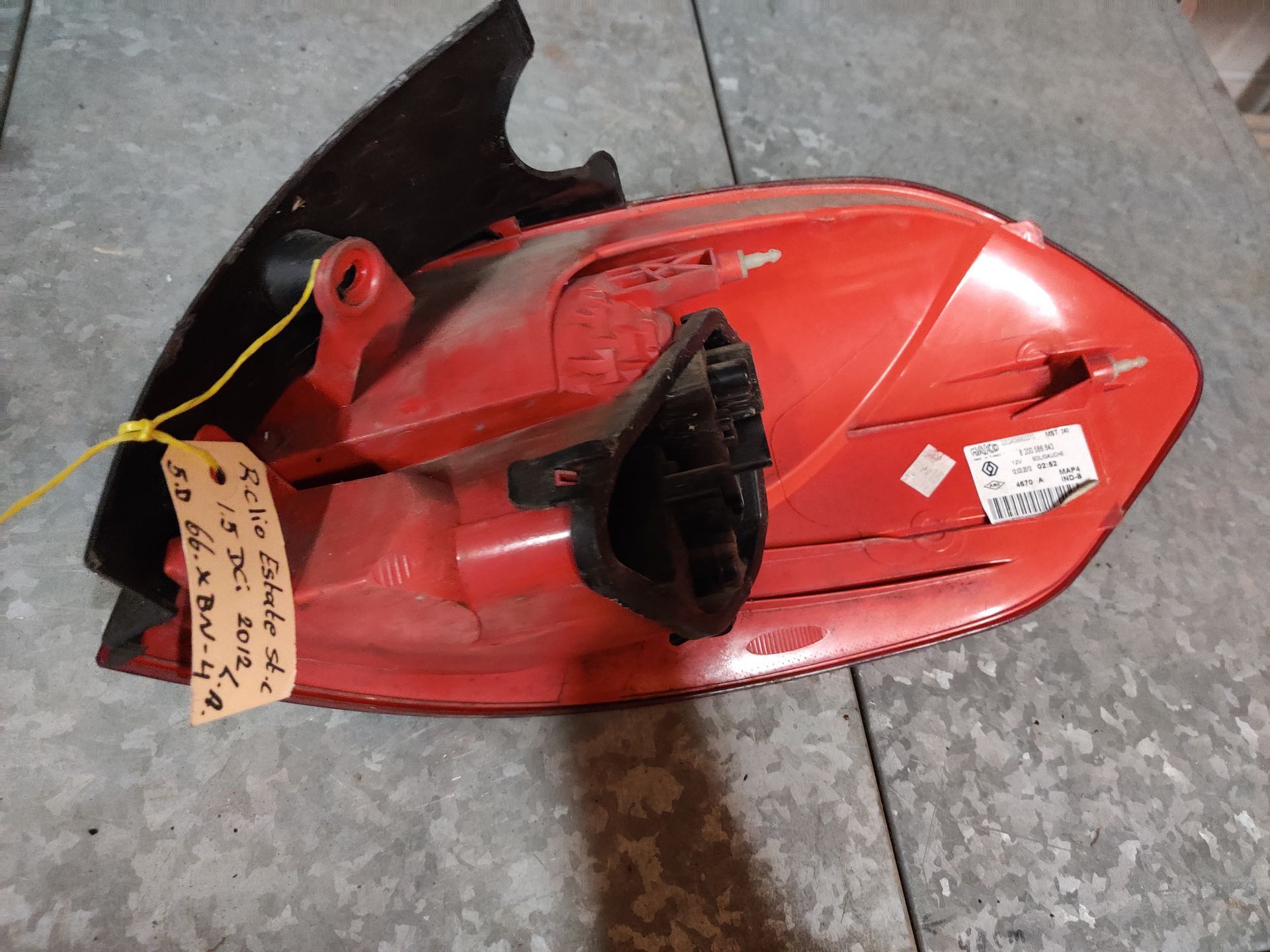Renault Clio achterlichten www.stegemancarparts.nl