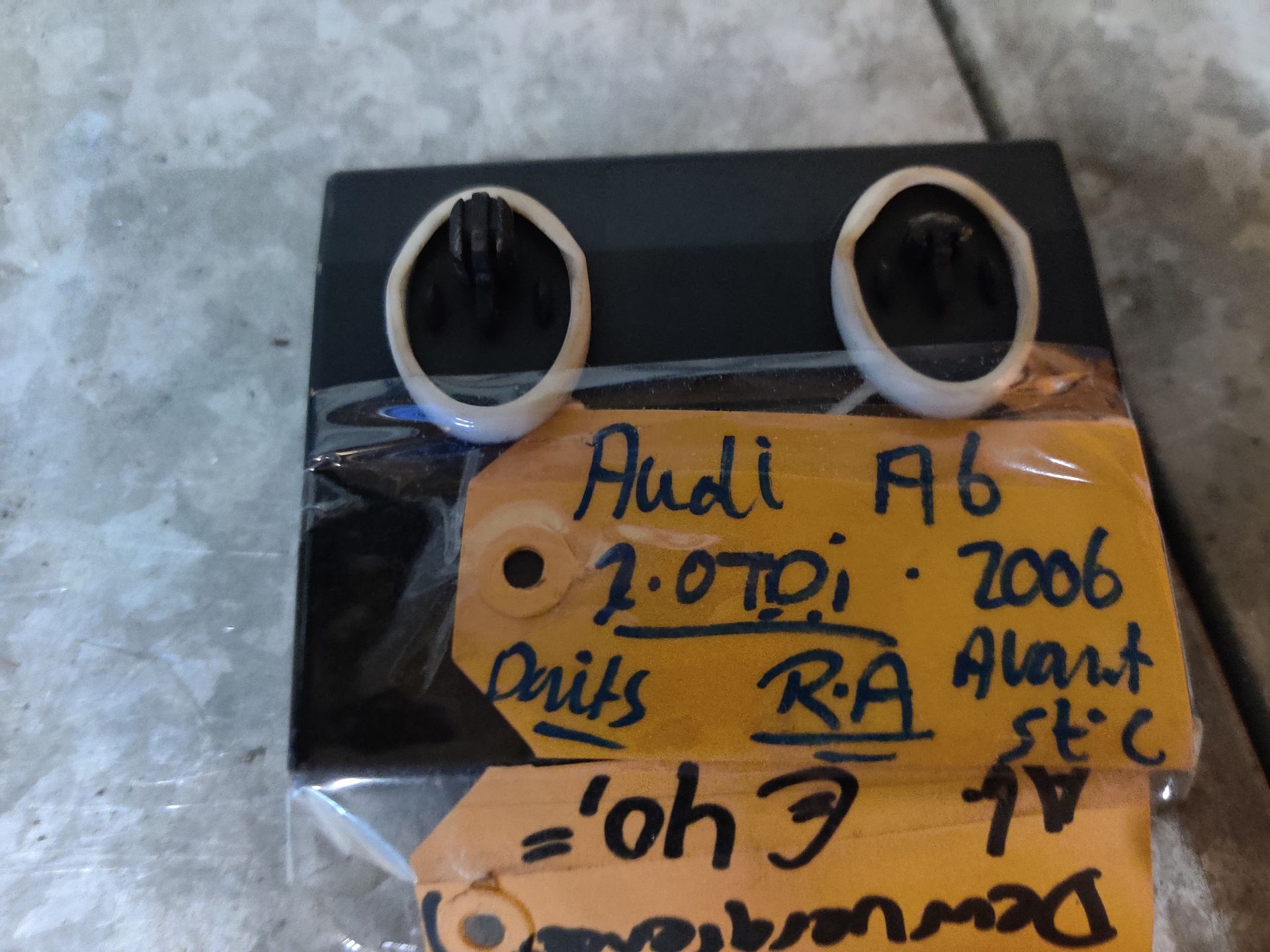 Audi A6 Avant centrale vergrendeling module bij www.stegemancarparts.nl