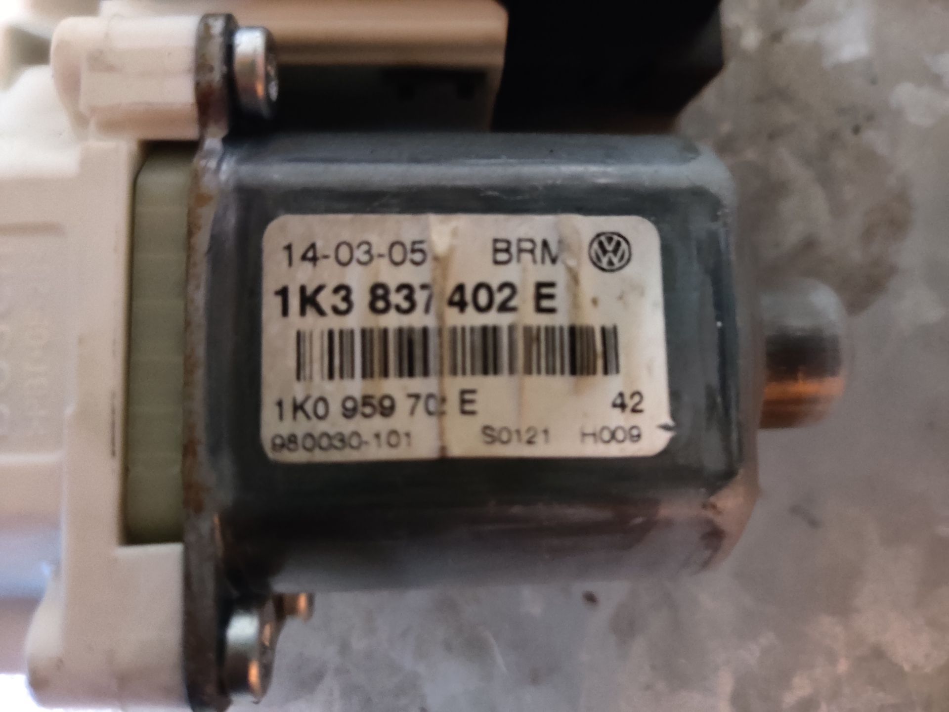 VW Golf 5 raammotor bij www.stegemancarparts.nl