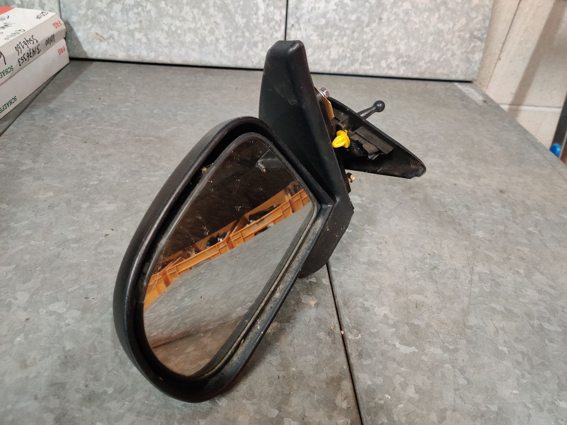 Hyundai Atos linker spigel bij Stegeman Car Parts in Exel