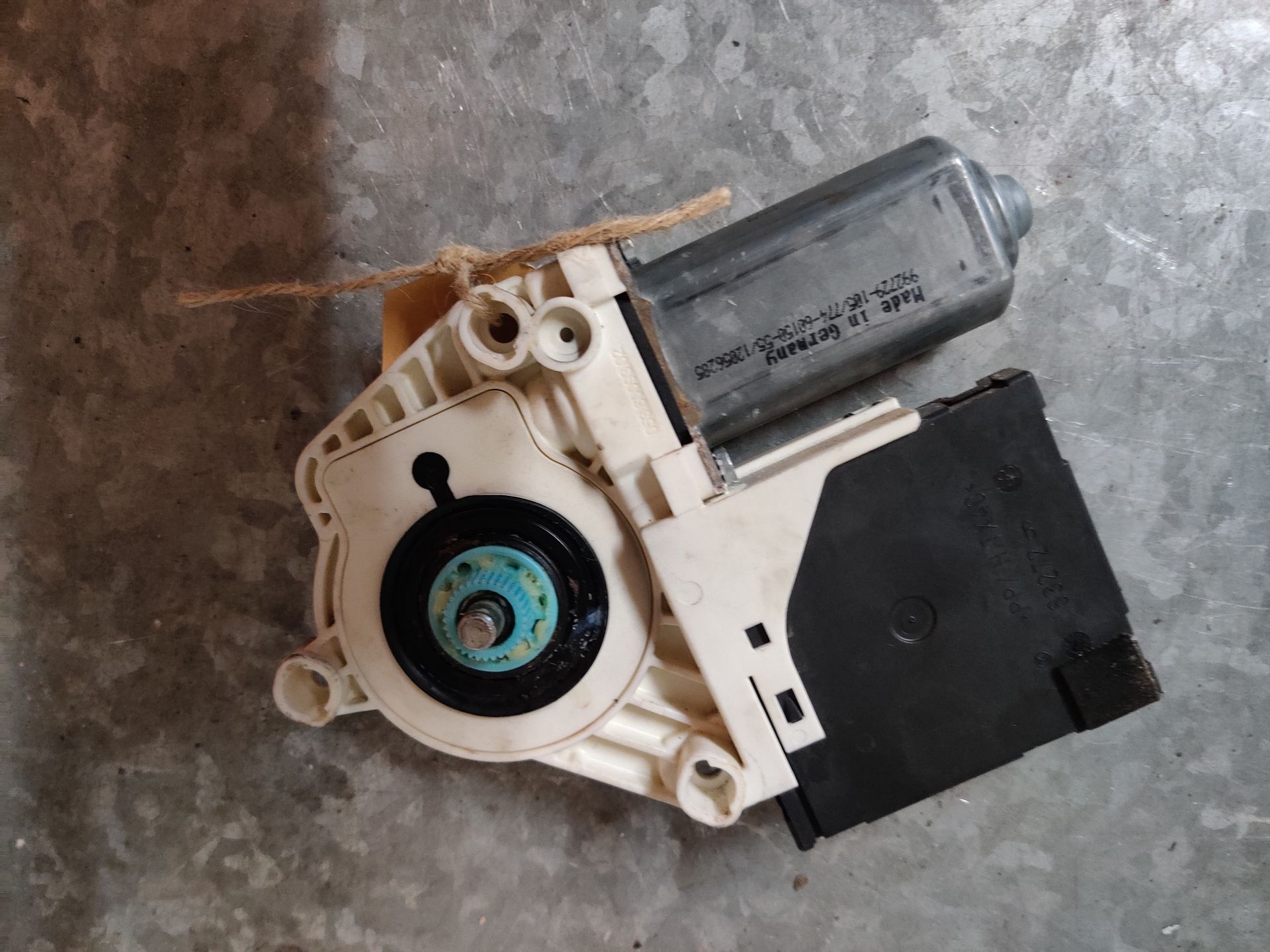 Raammotor voor Volkswagen Caddy, Golf en Seat Altea? Bij Stegeman Car Parts in Exel, nabij Lochem!