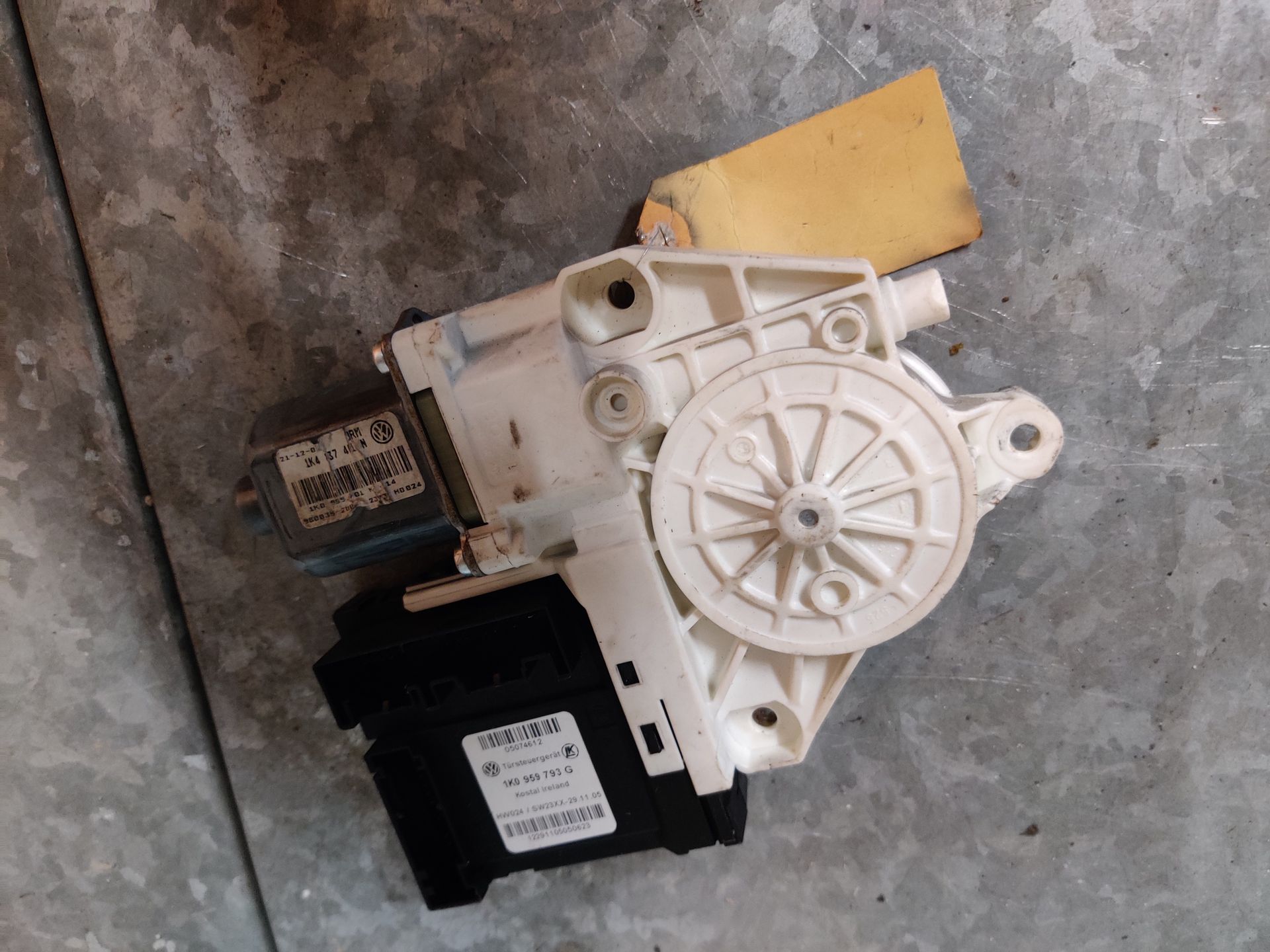 Raammotor voor Volkswagen Caddy, Golf en Seat Altea? Bij Stegeman Car Parts in Exel, nabij Lochem!