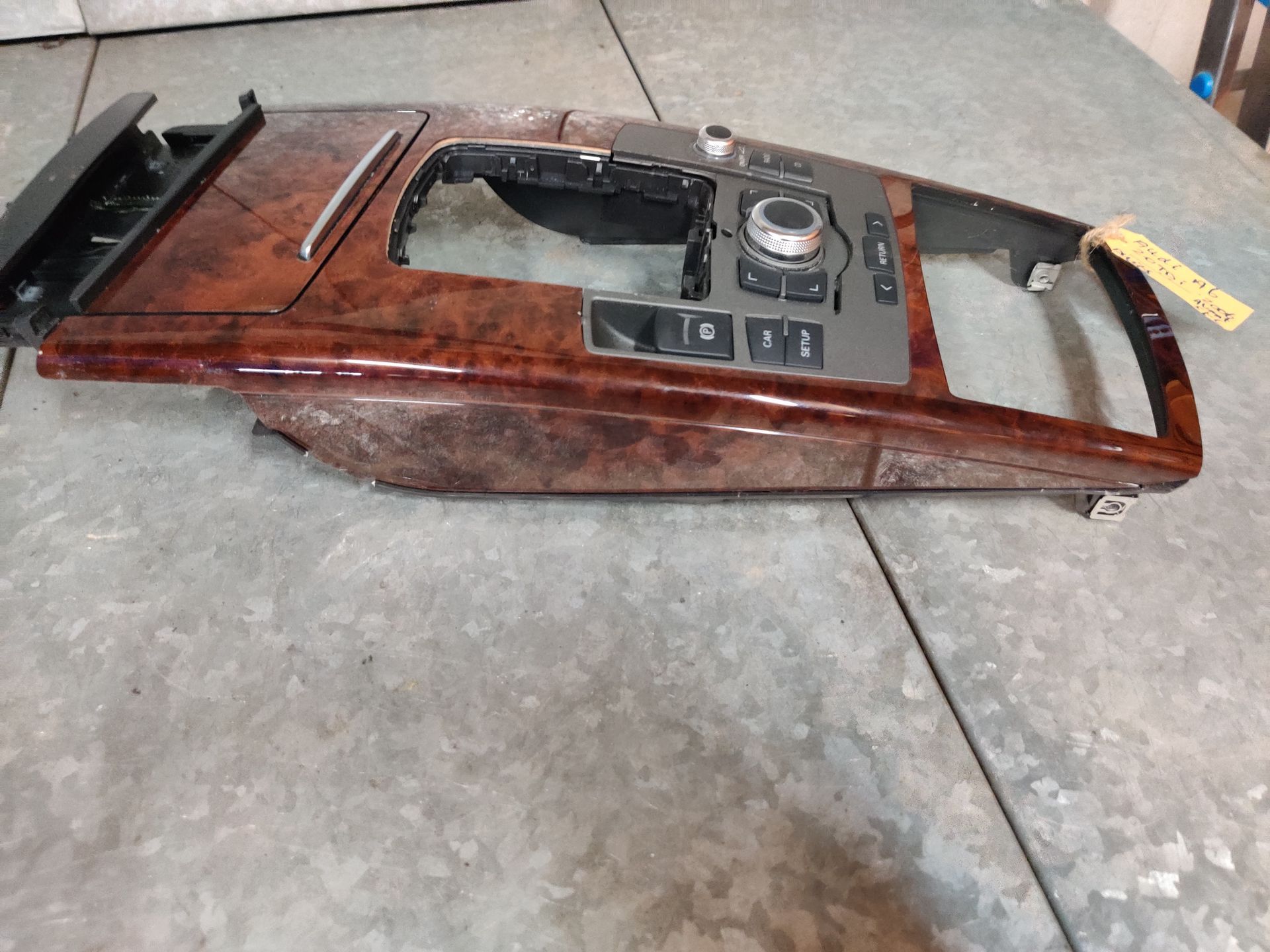 Middenconsole, Audi A6 onderdelen volop verkrijgbaar bij Stegeman Car Parts in Exel bij Lochem.