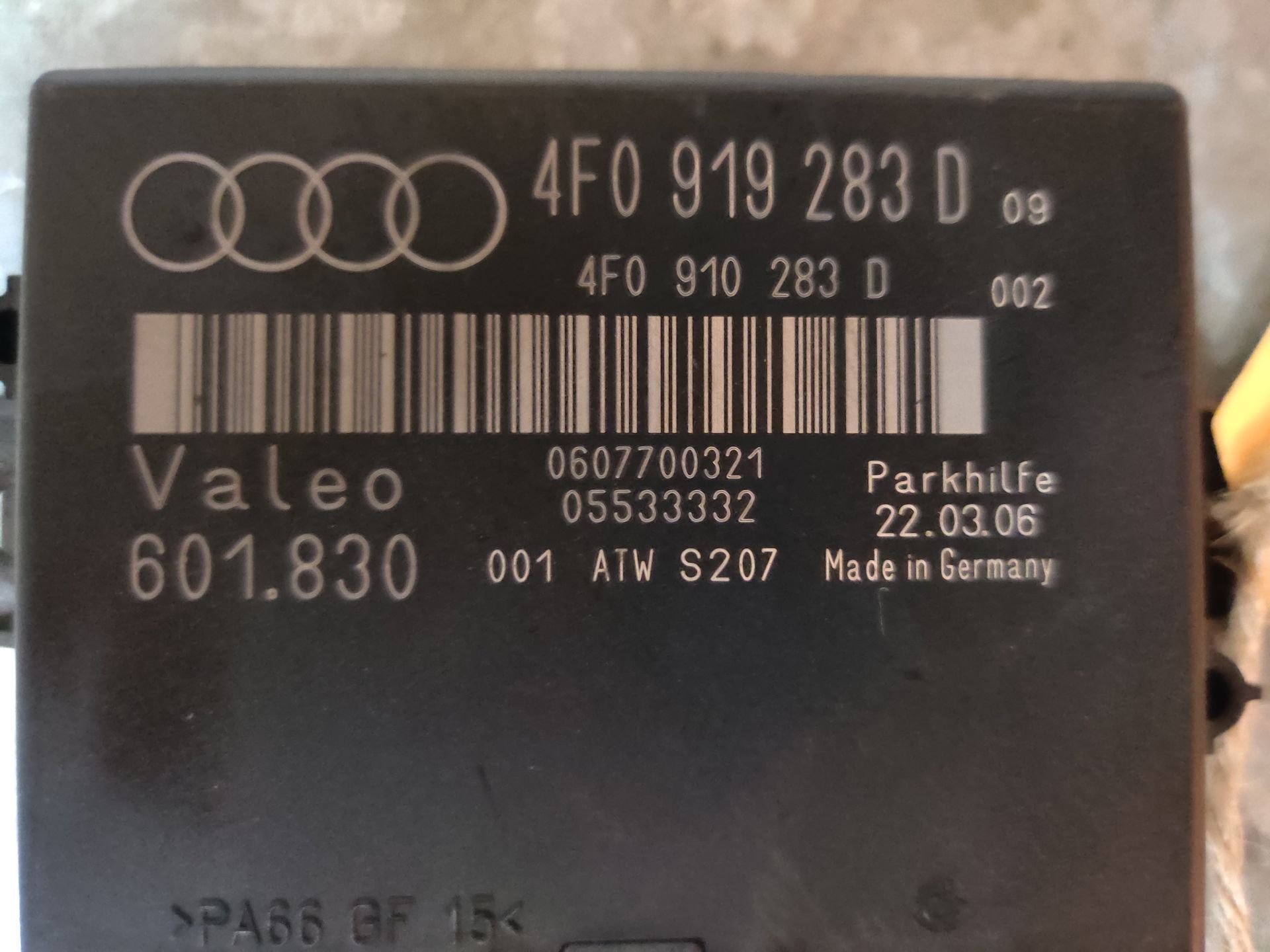 Parkeerhulp,  Audi A6 onderdelen volop verkrijgbaar bij Stegeman Car Parts in Exel bij Lochem.