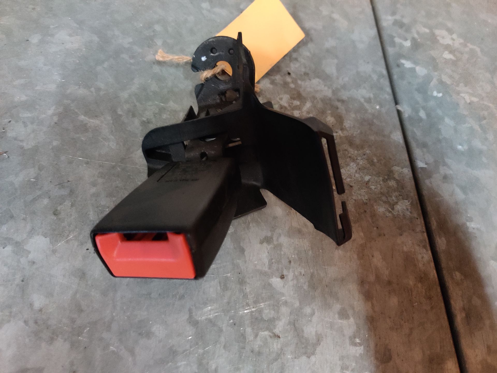 Gordelhouder, Audi A6 onderdelen te koop bij Stegeman Car Parts in Exel bij Lochem.