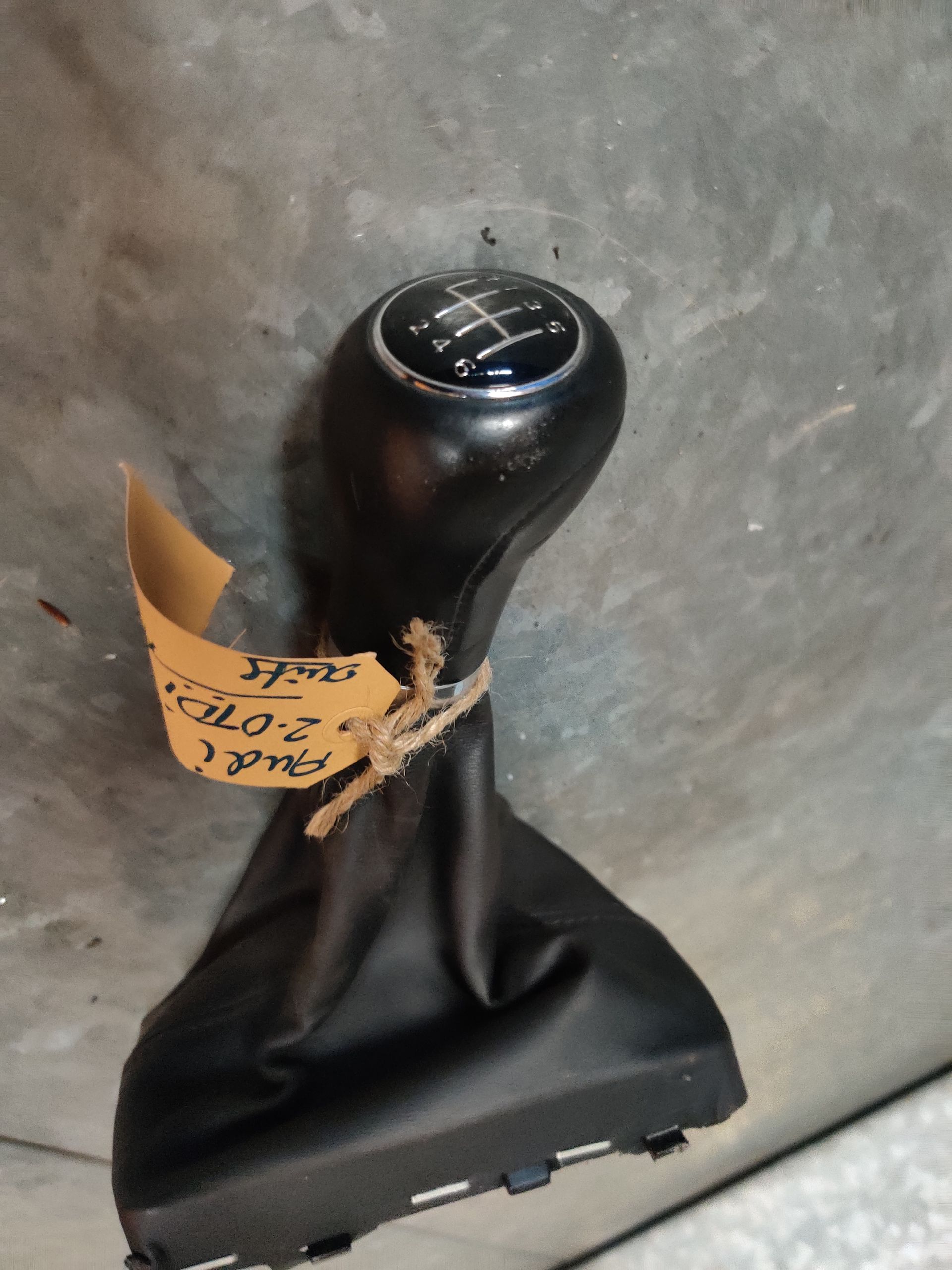 Versnellingspook, Audi A6 onderdelen te koop bij Stegeman Car Parts in Exel bij Lochem.