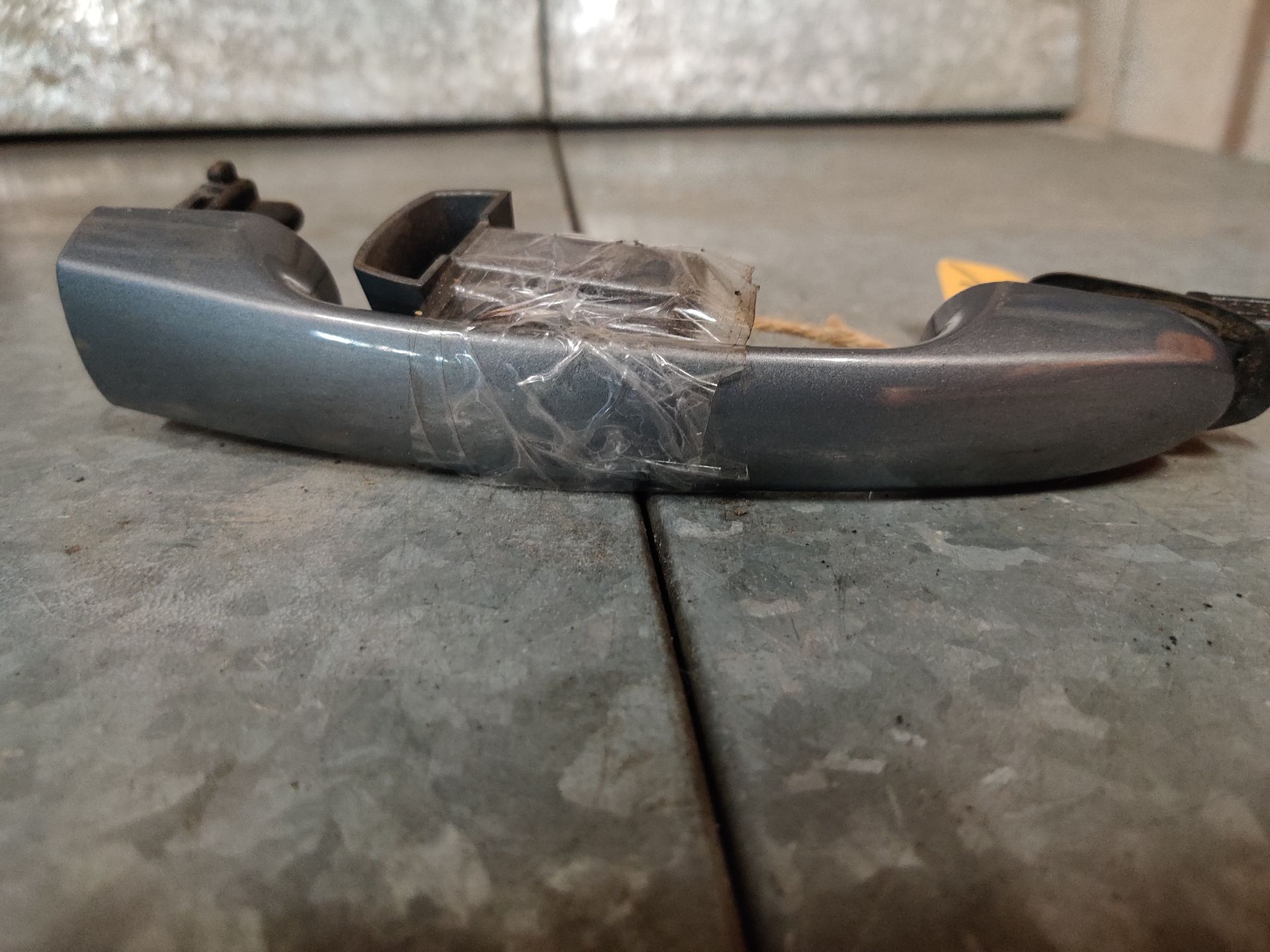 Deurklink rechtsvoor Ford Ka uit 2010.