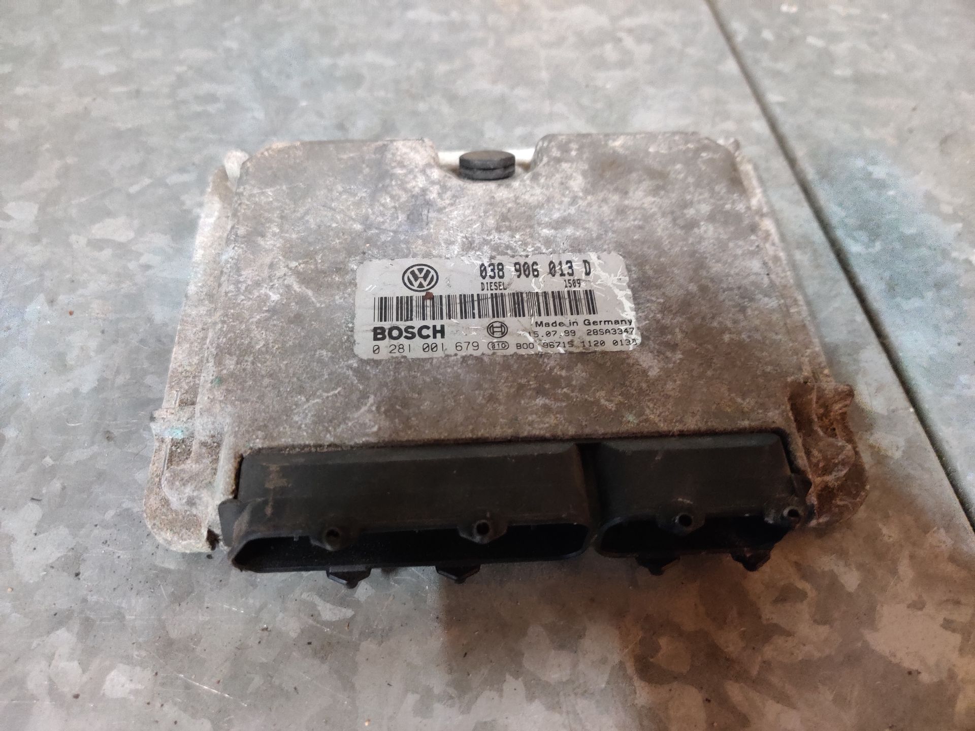 Computer motormanagement VW Polo 1.9 SDi uit 1999.