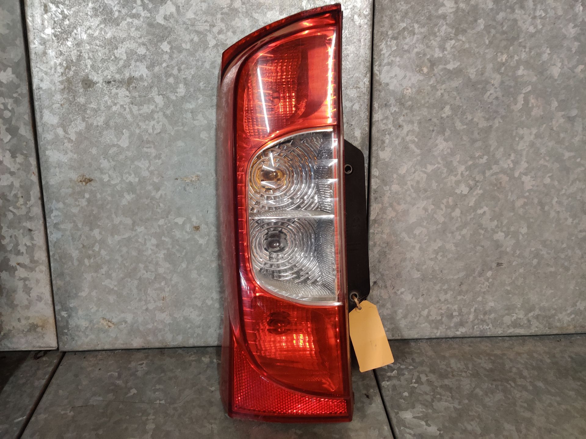 Linker achterlicht Citroen Nemo 1.3 HDiF.