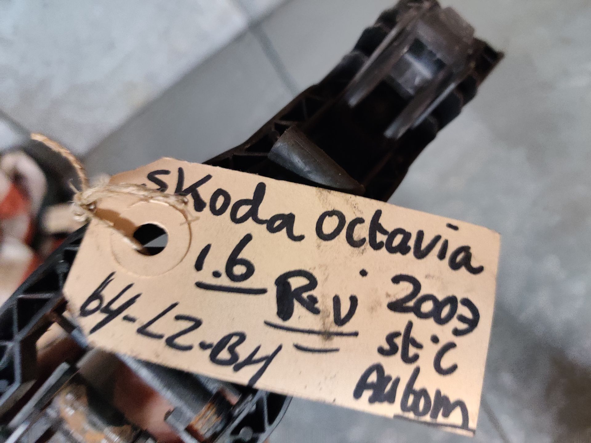 Rechter deurklink  Skoda Octavia (rechtsvoor).