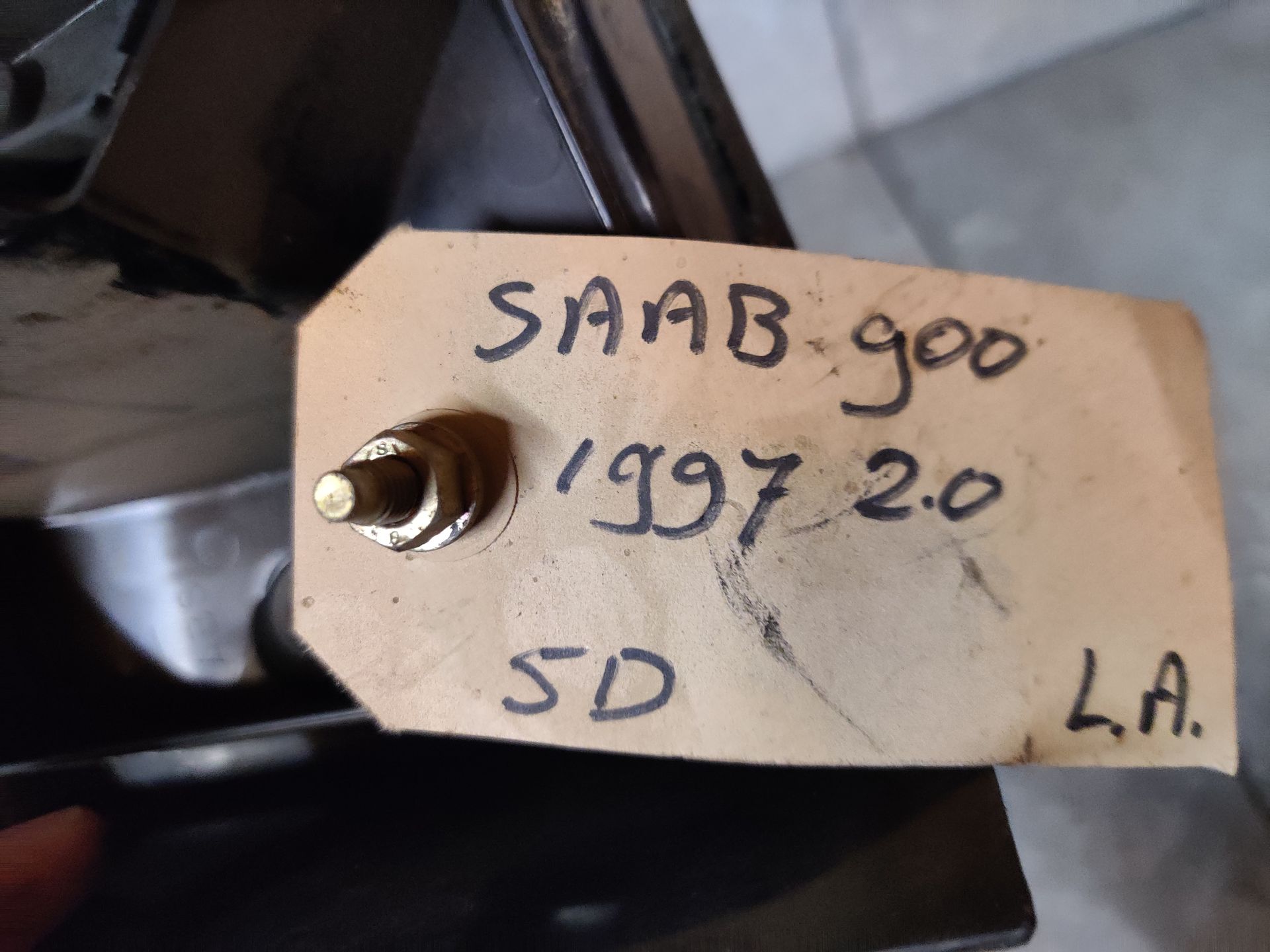 Saab 900 linker achterlicht van een 1997