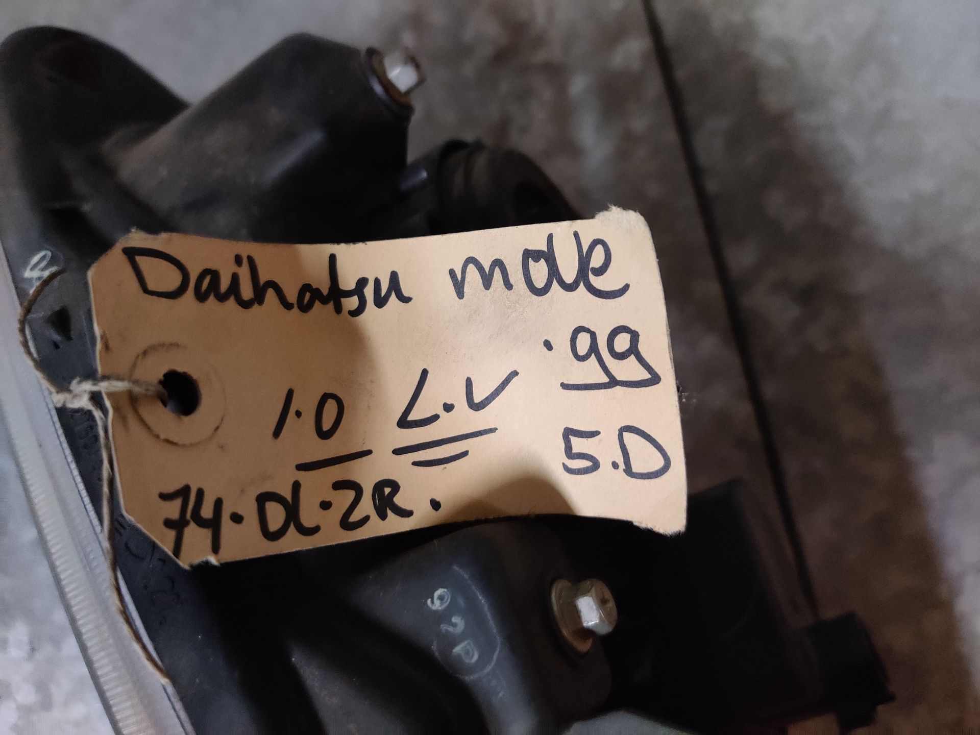 Daihatsu Move linker koplamp van 1999
