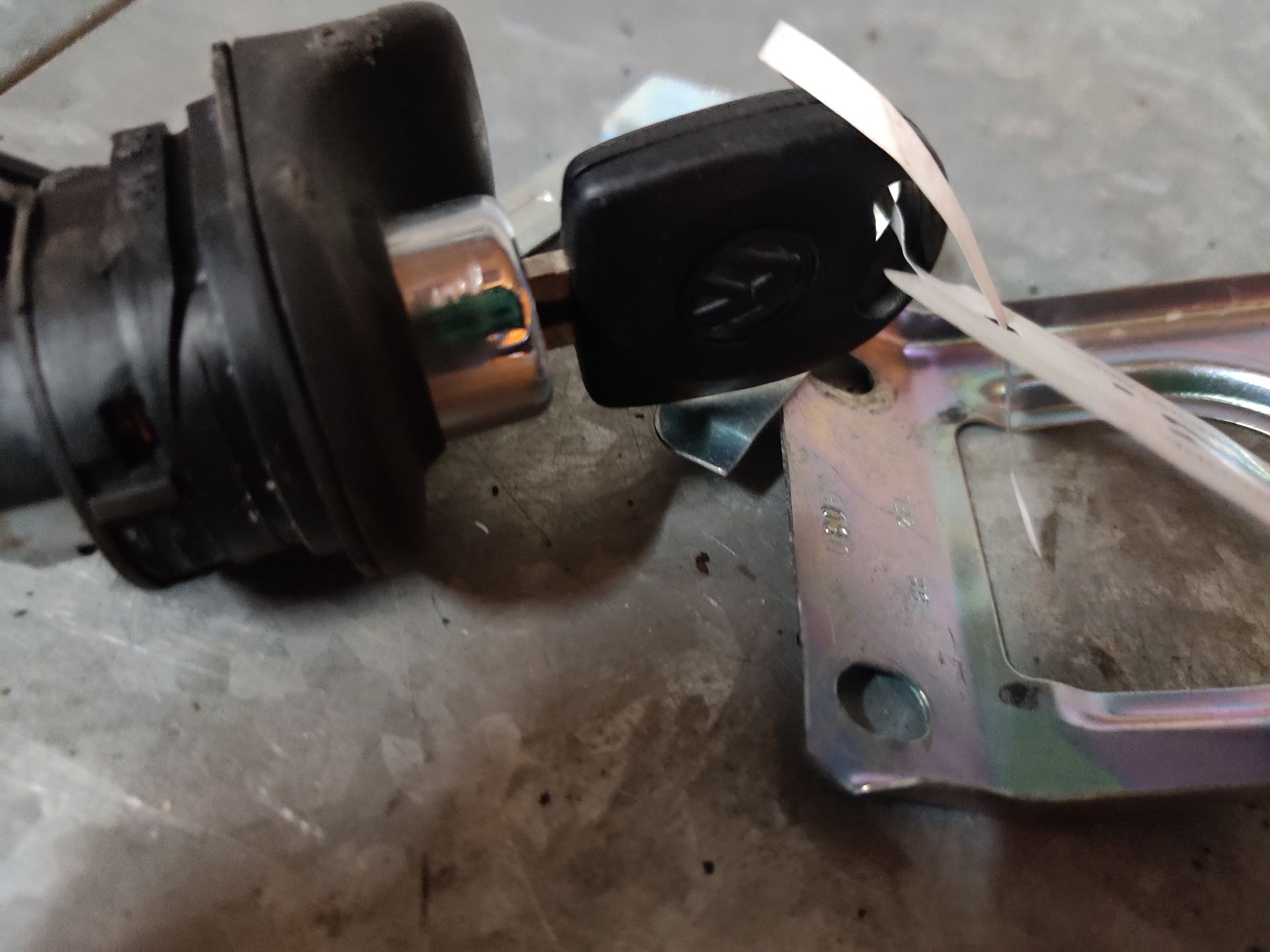 VW Fox kofferbakslot met 1 sleutel