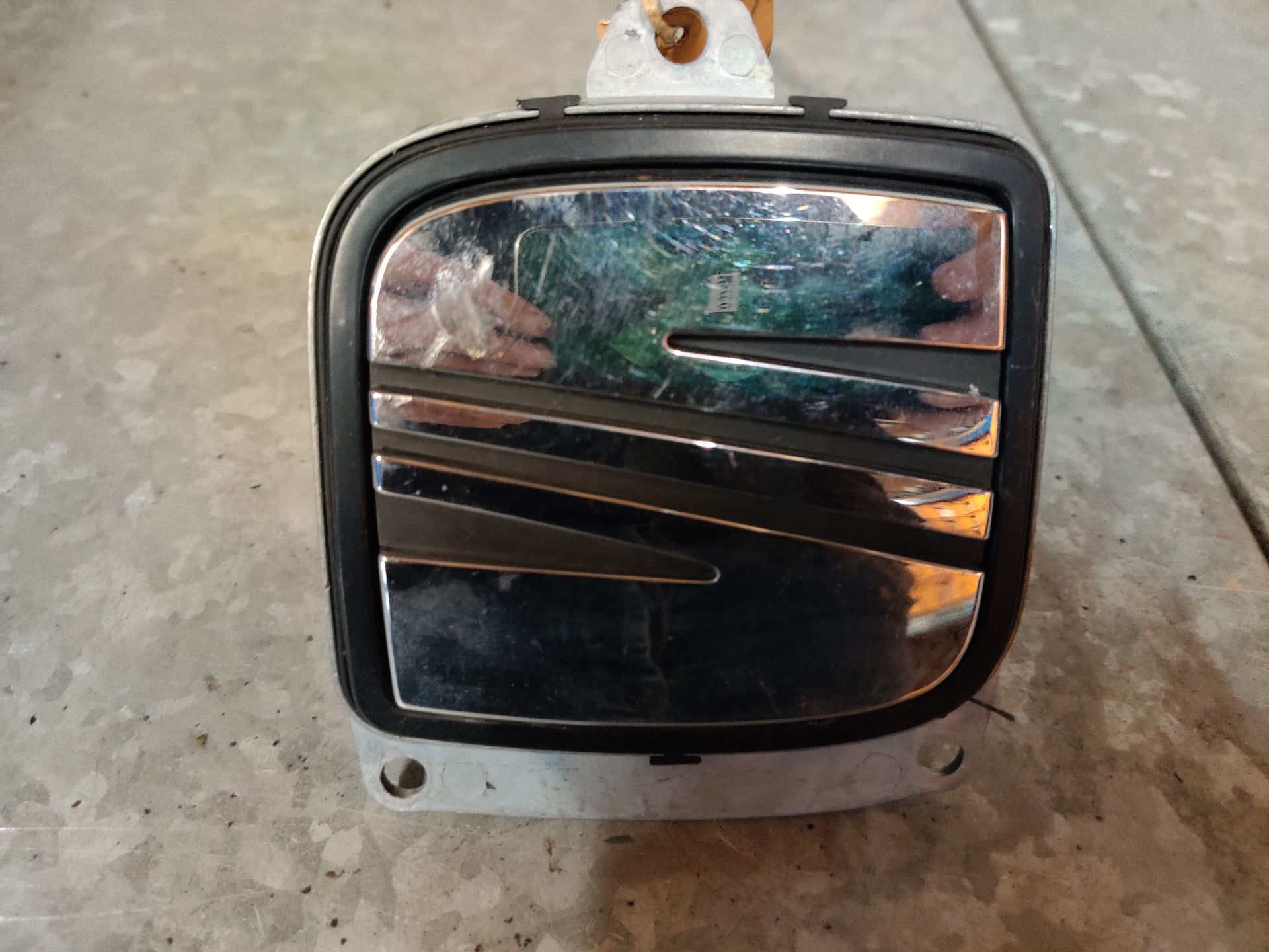 Seat Altea achterklep hendel uit 2004,
