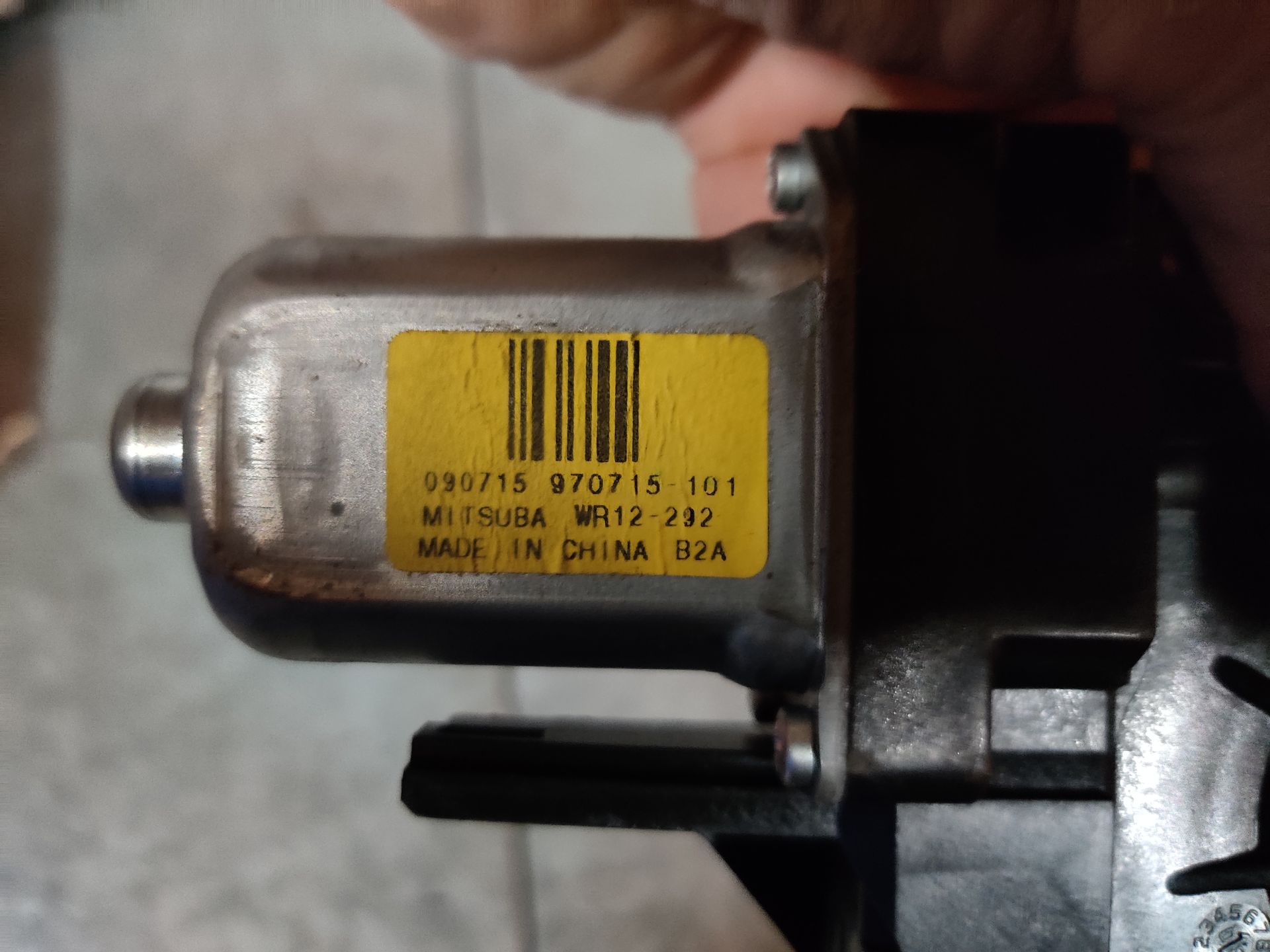 Volvo V70 raammotor linksachter (2009)