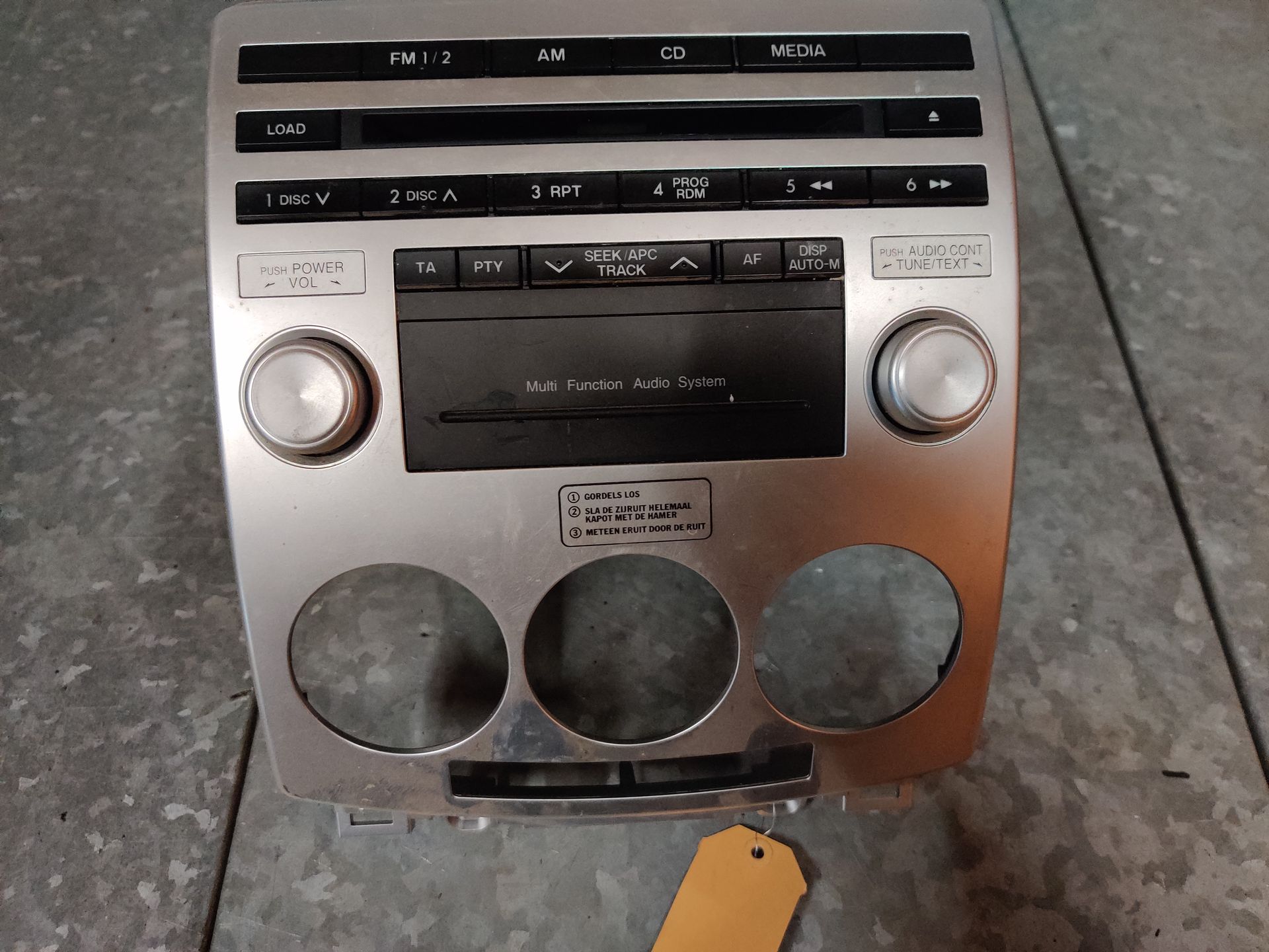 Mazda 5 radio CD speler unit (2006).