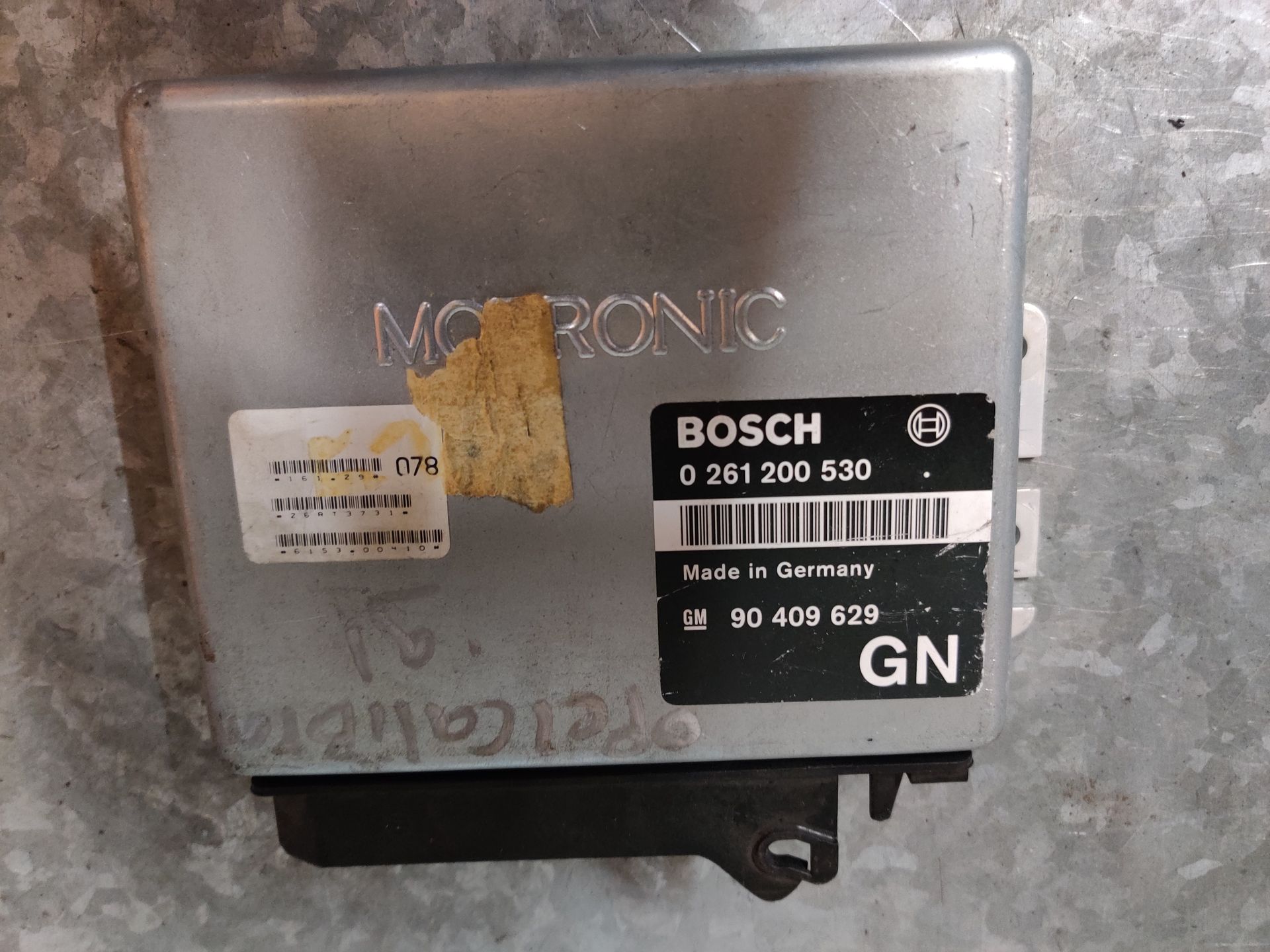 Opel Calibra computer motormanagement C20NE motor.