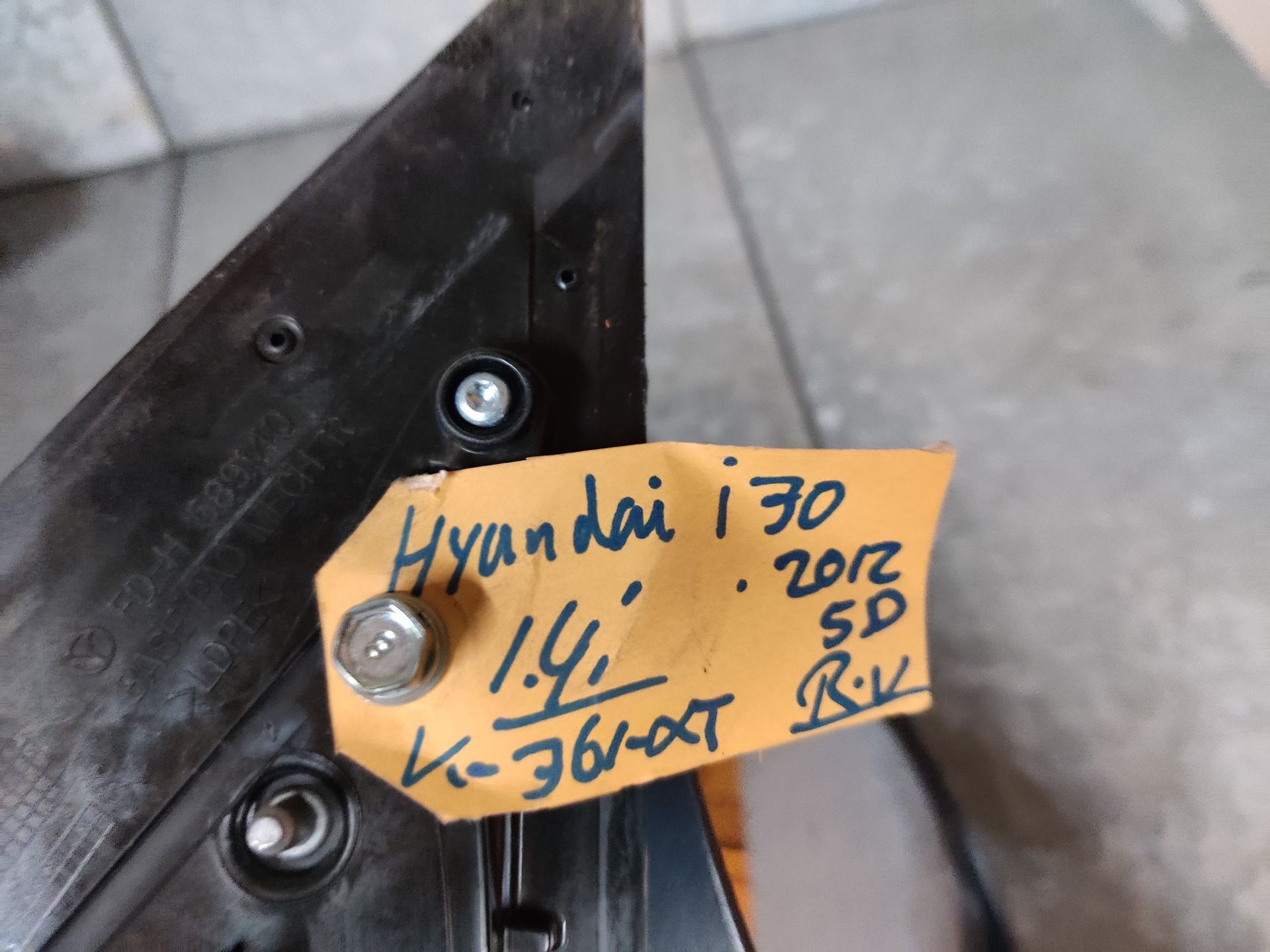 Hyundai i30 rechter spiegel (handbediend)