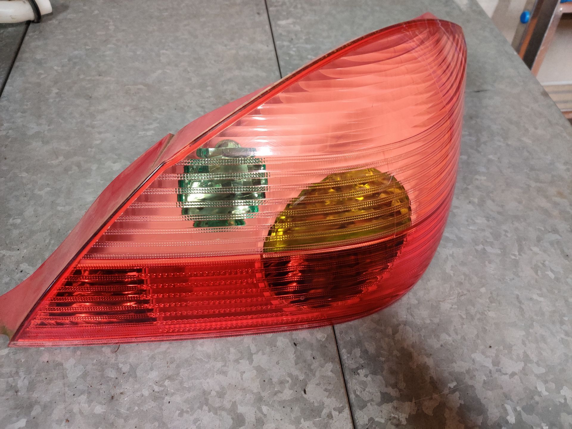 Opel Tigra TwinTop rechter achterlicht