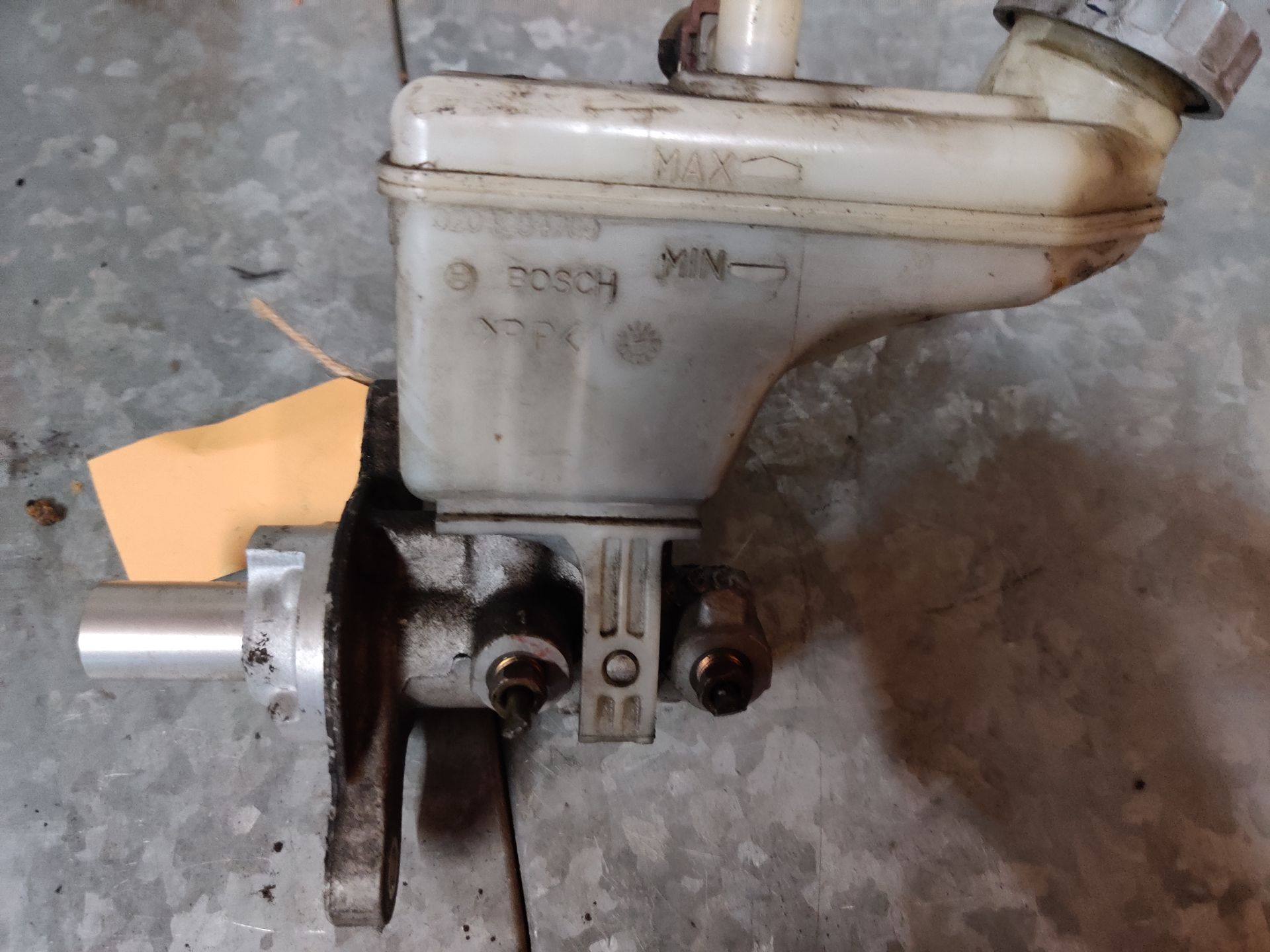 Suzuki Swift 1.3 hoofdremcilinder