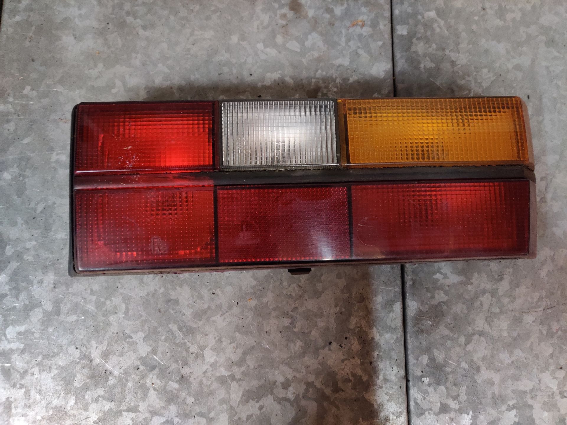 VW Golf 1 rechter achterlicht (groot model)
