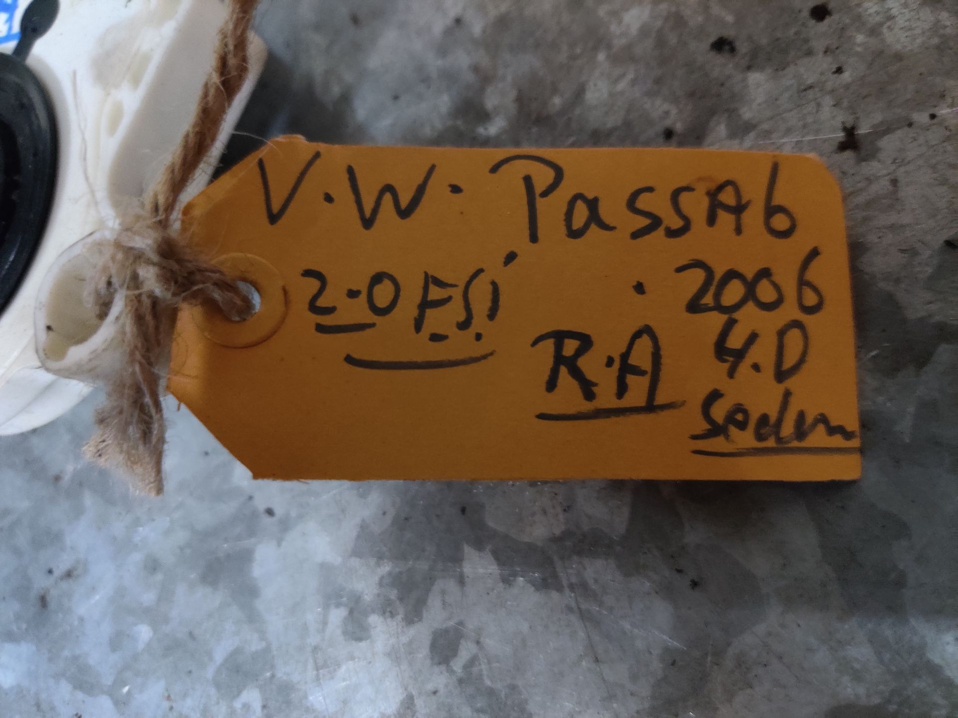 VW Passat 2.0 FSi raam motor rechtsachter