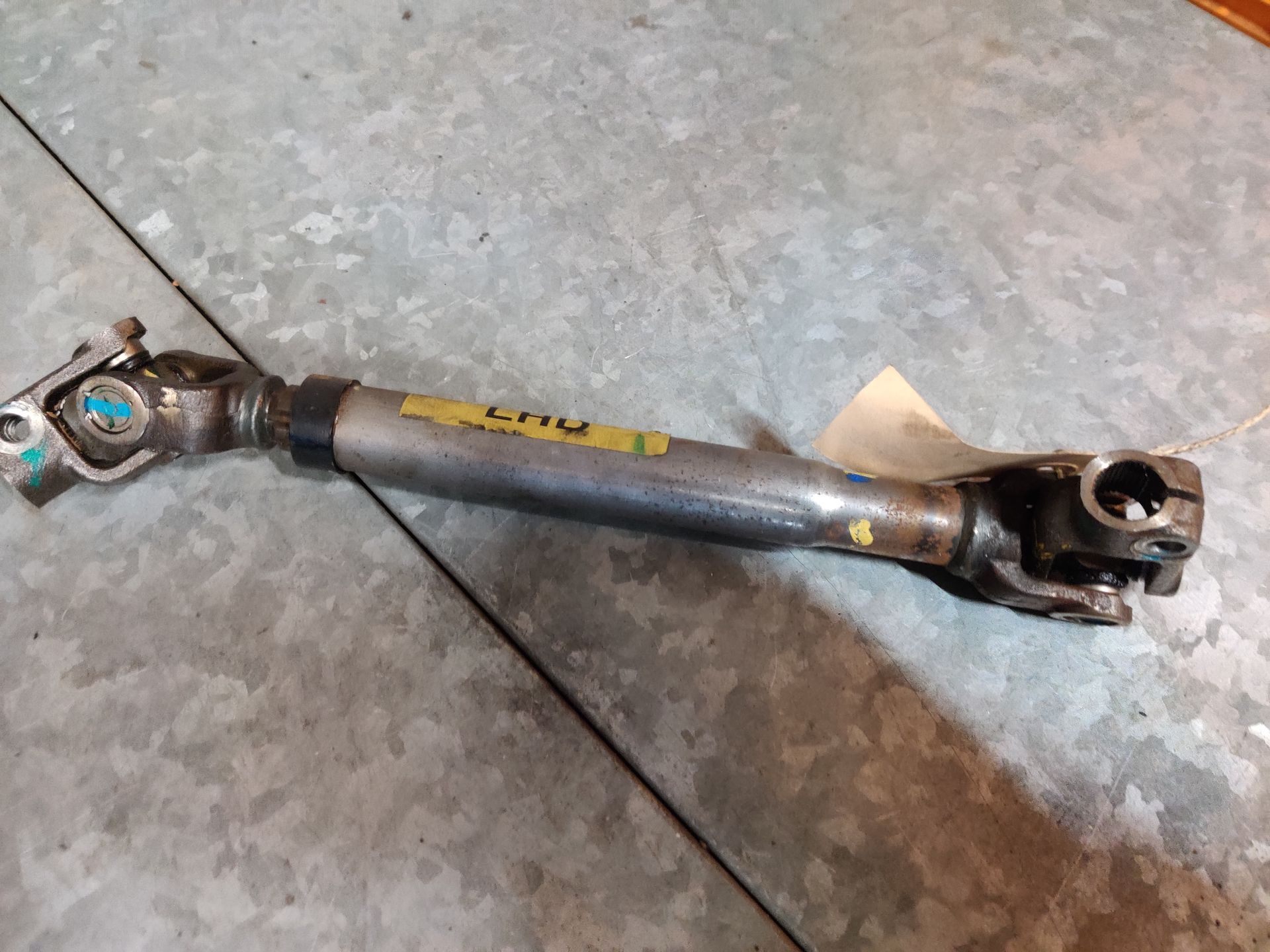 Hyundai i10 stuurstang met 2 kruiskoppeling