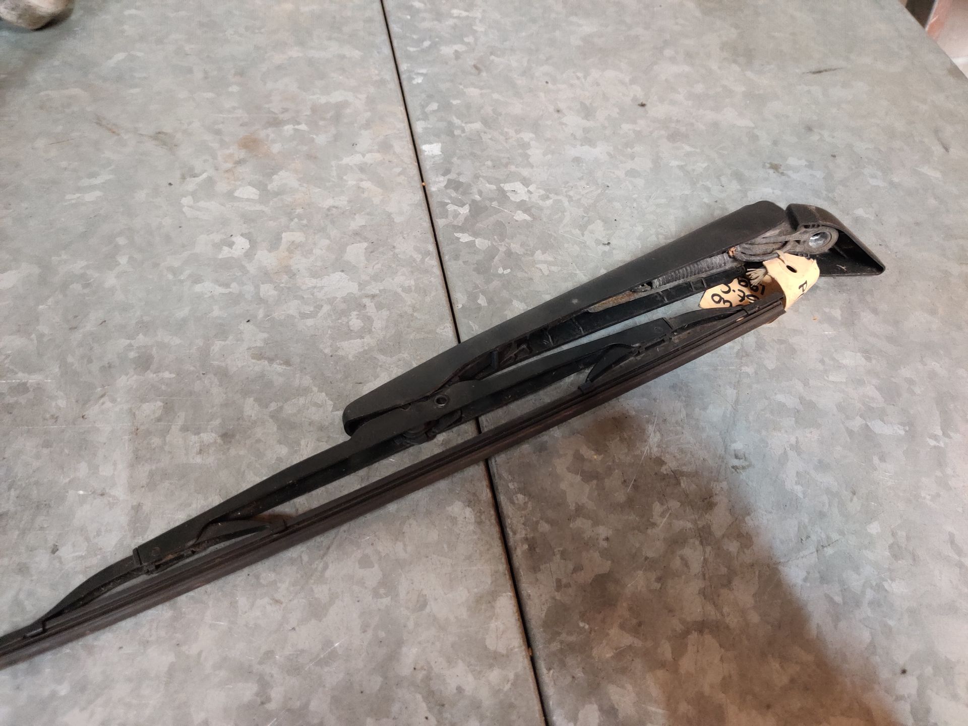 Volvo V40 ruitenwisserarm van de achterklep