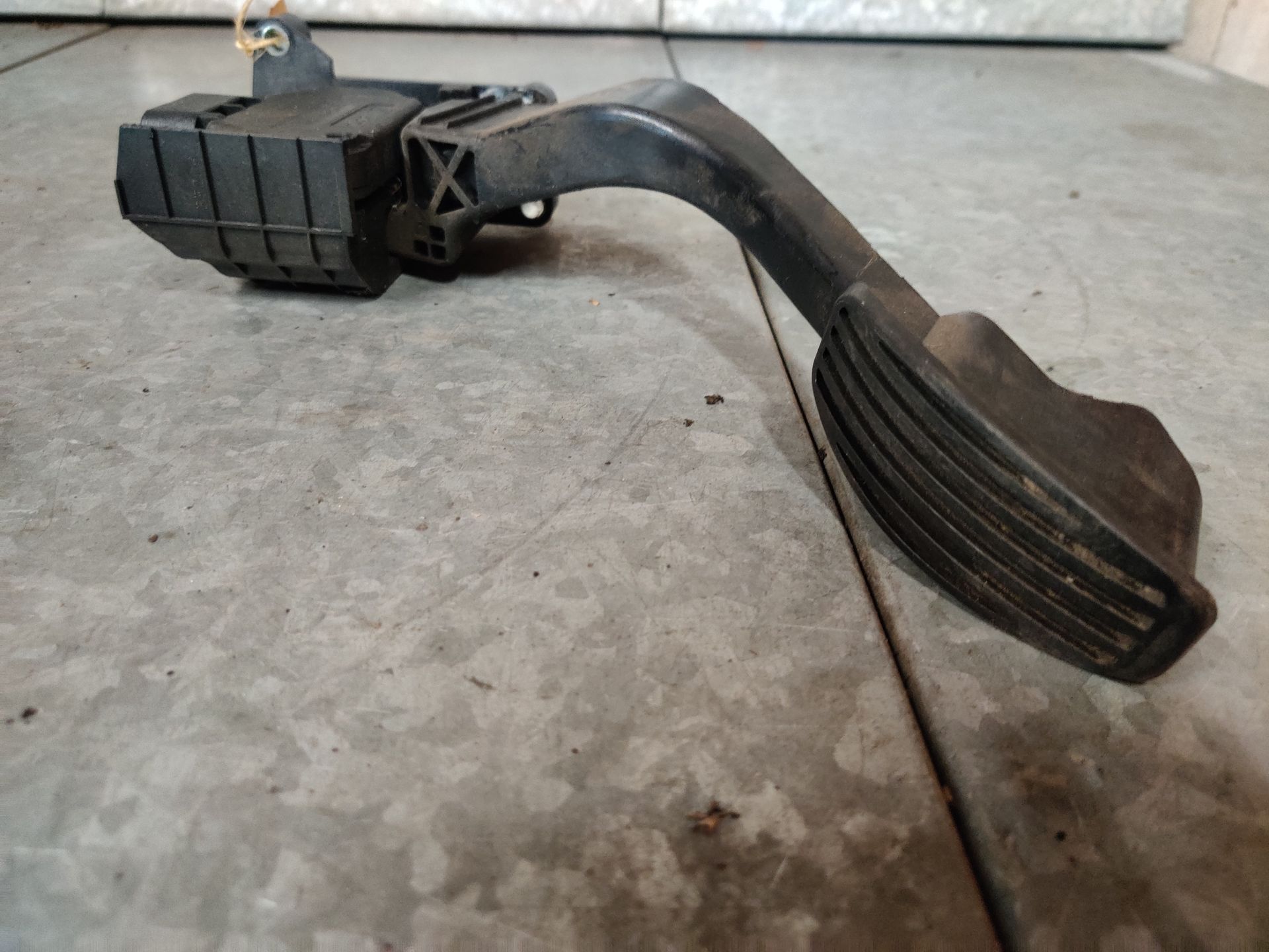 Ford Ka gaspedaal van een 1.2 uit 2009.