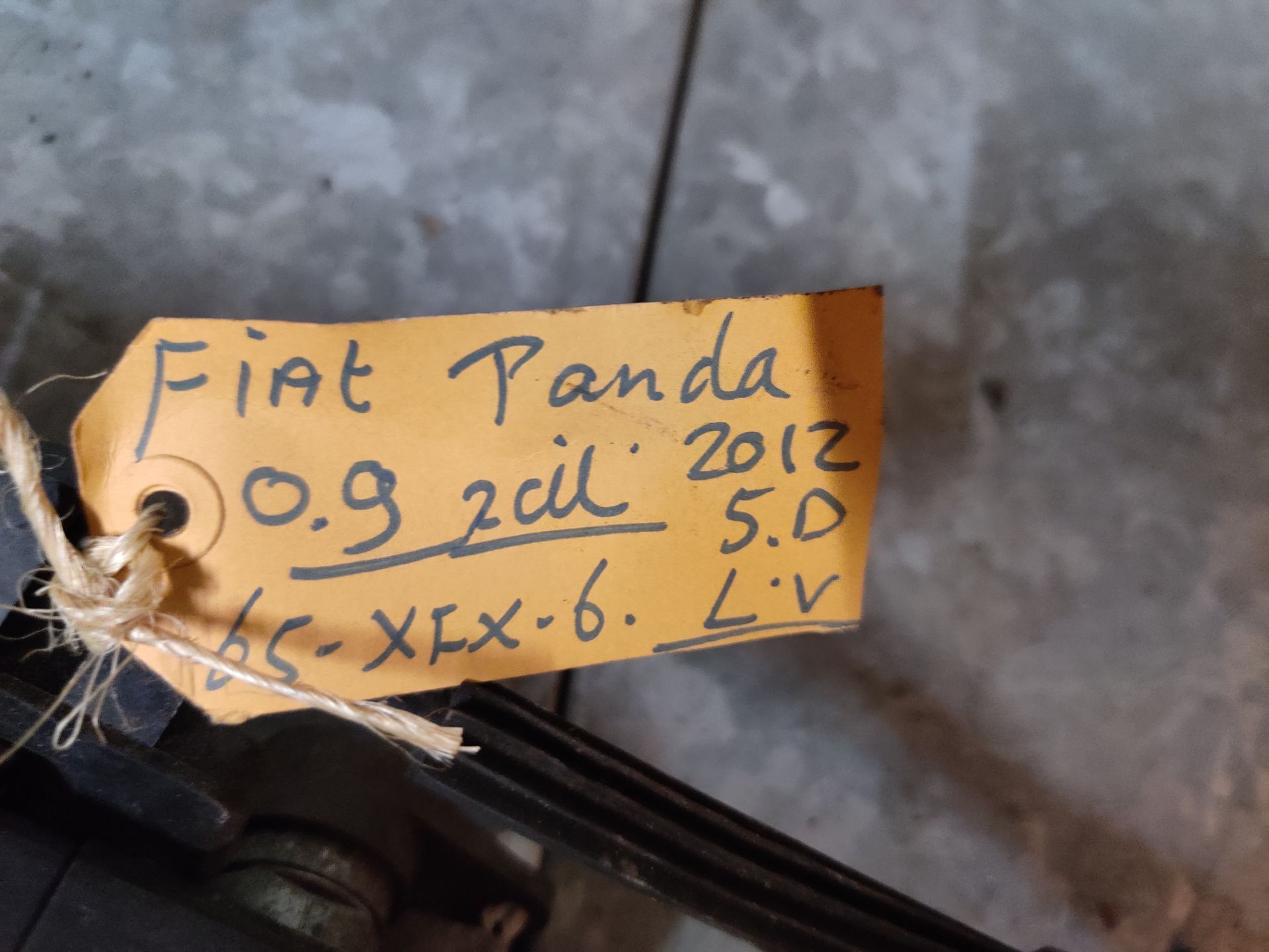 Fiat Panda deugreep linksvoor van een 5 deurs
