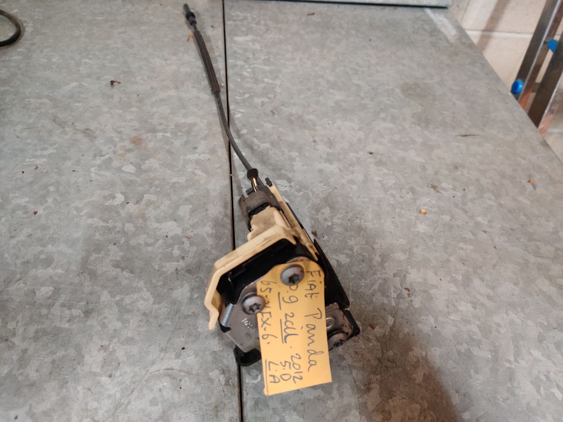 Fiat Panda deurslot vanger linksachter