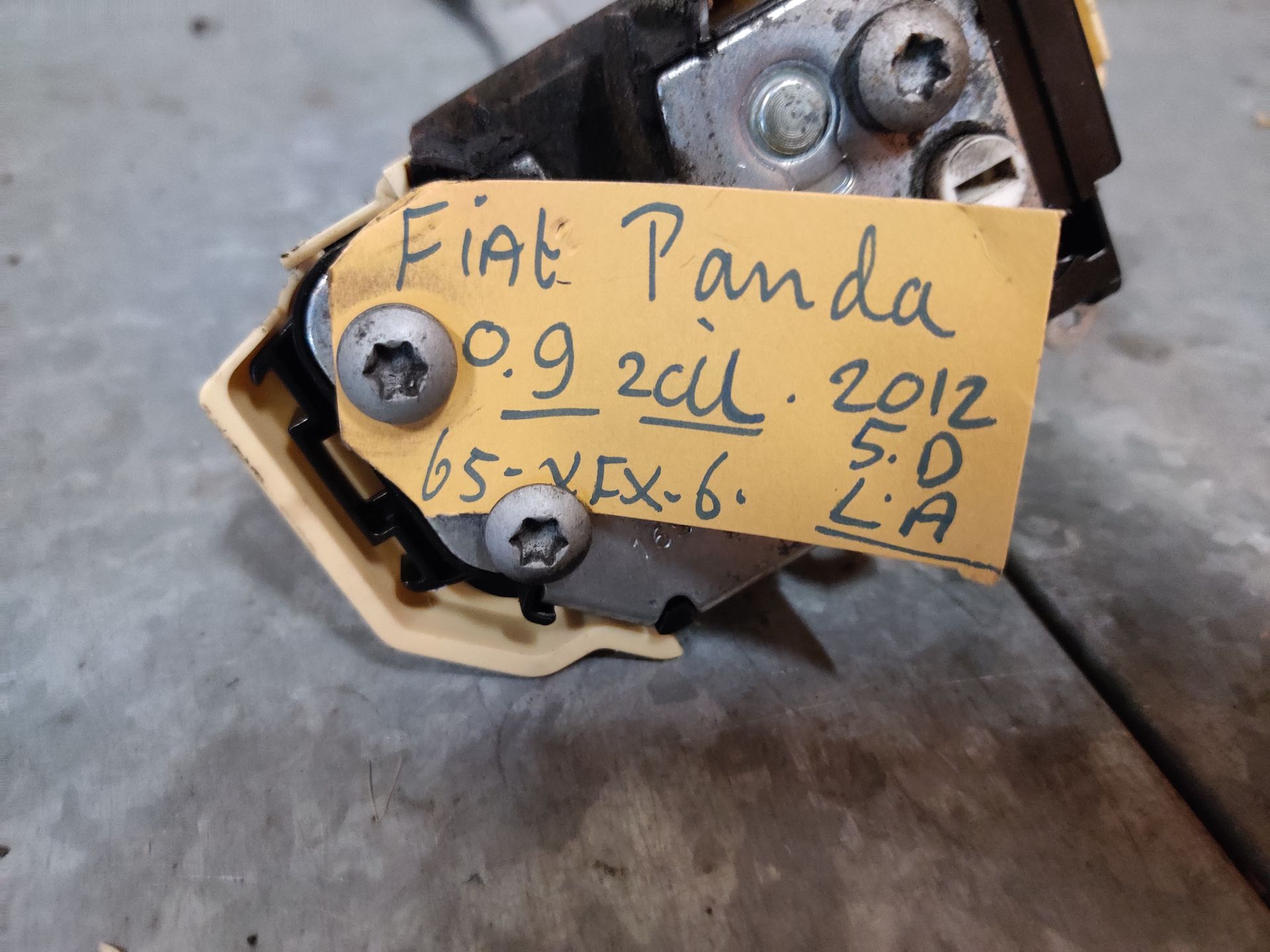 Fiat Panda deurslot vanger linksachter