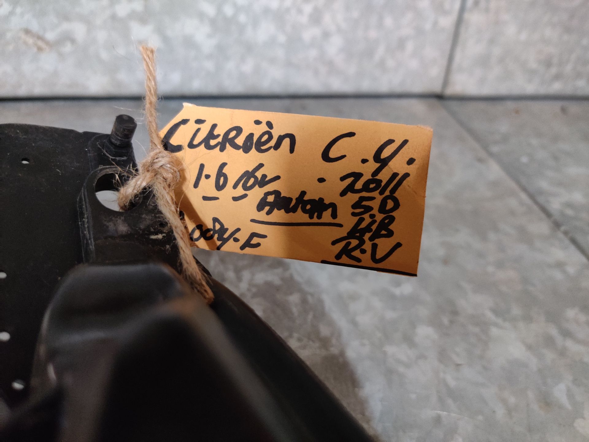Citroen C4 rechter Xenon koplamp.