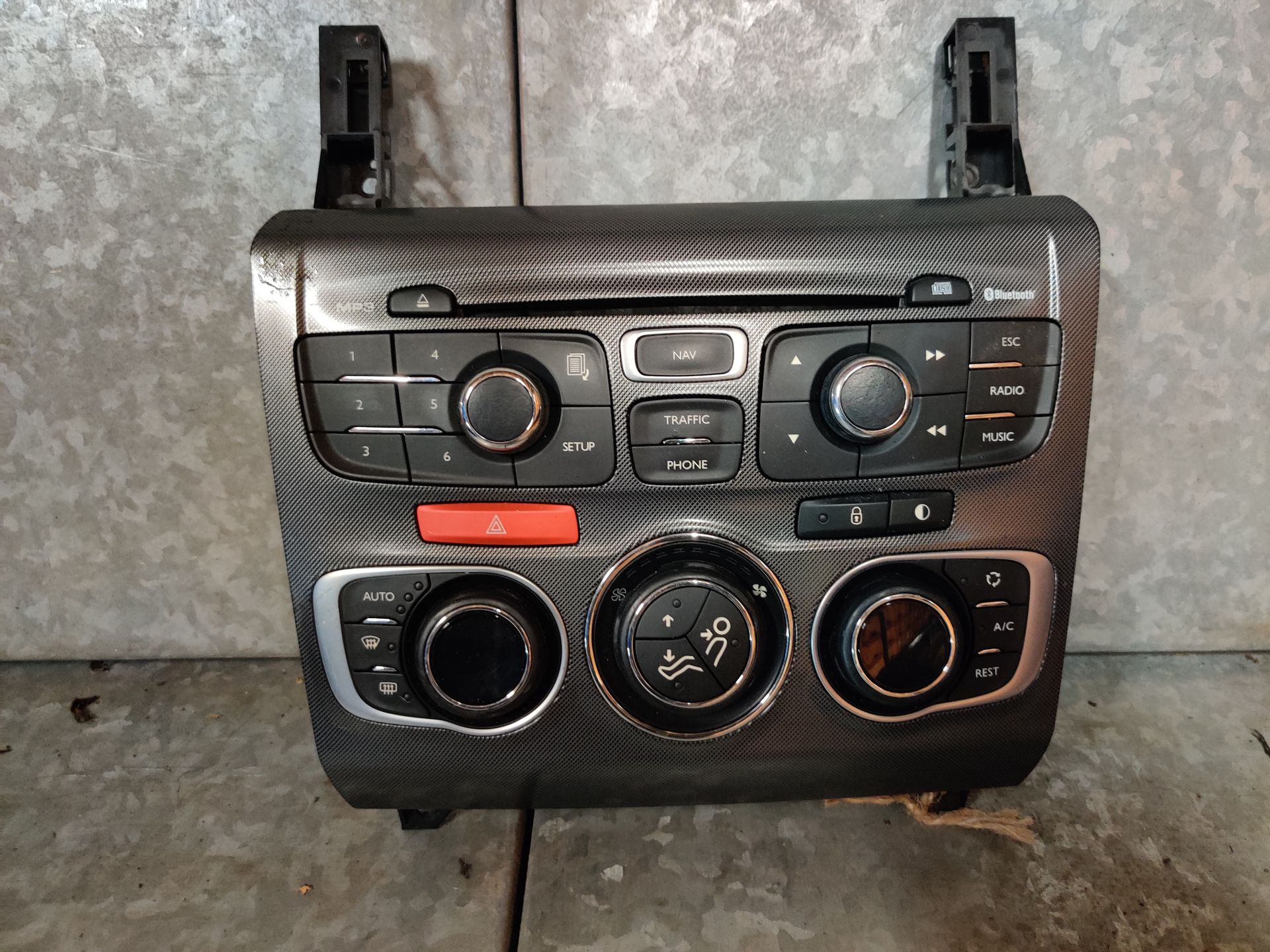 Citroen C4 dashboardfront met aircoregelaar