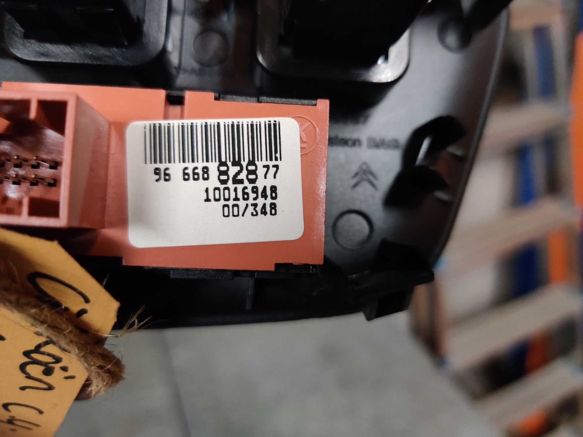 Citroen C4 ESP, tankklep, uitstapschakelaar