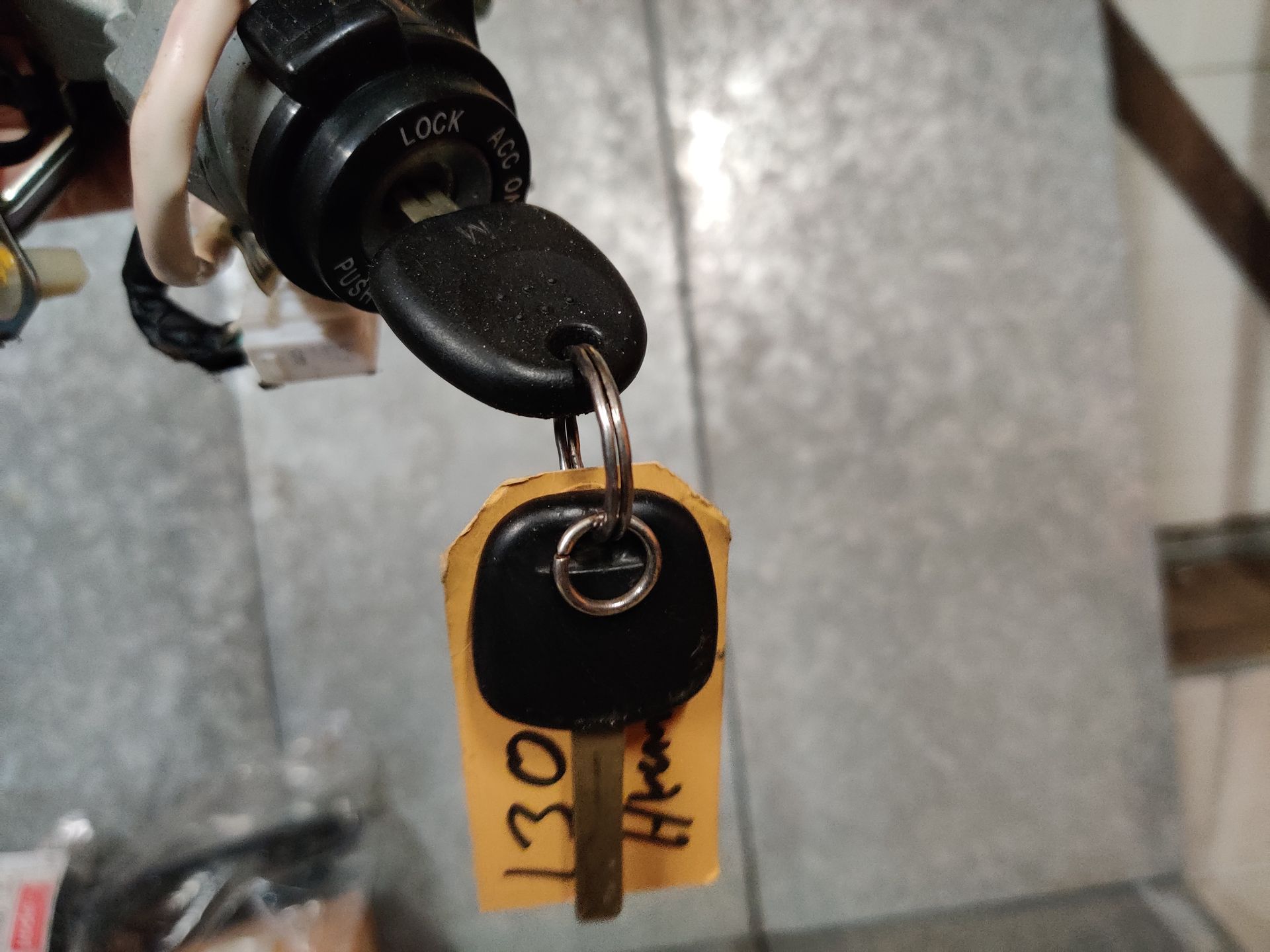 Hyundai i30 contactslot met 2 sleutels