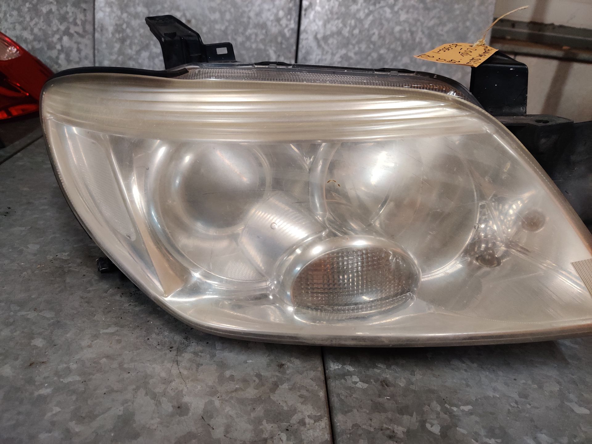 Mitsubishi Outlander rechter koplamp uit 2008