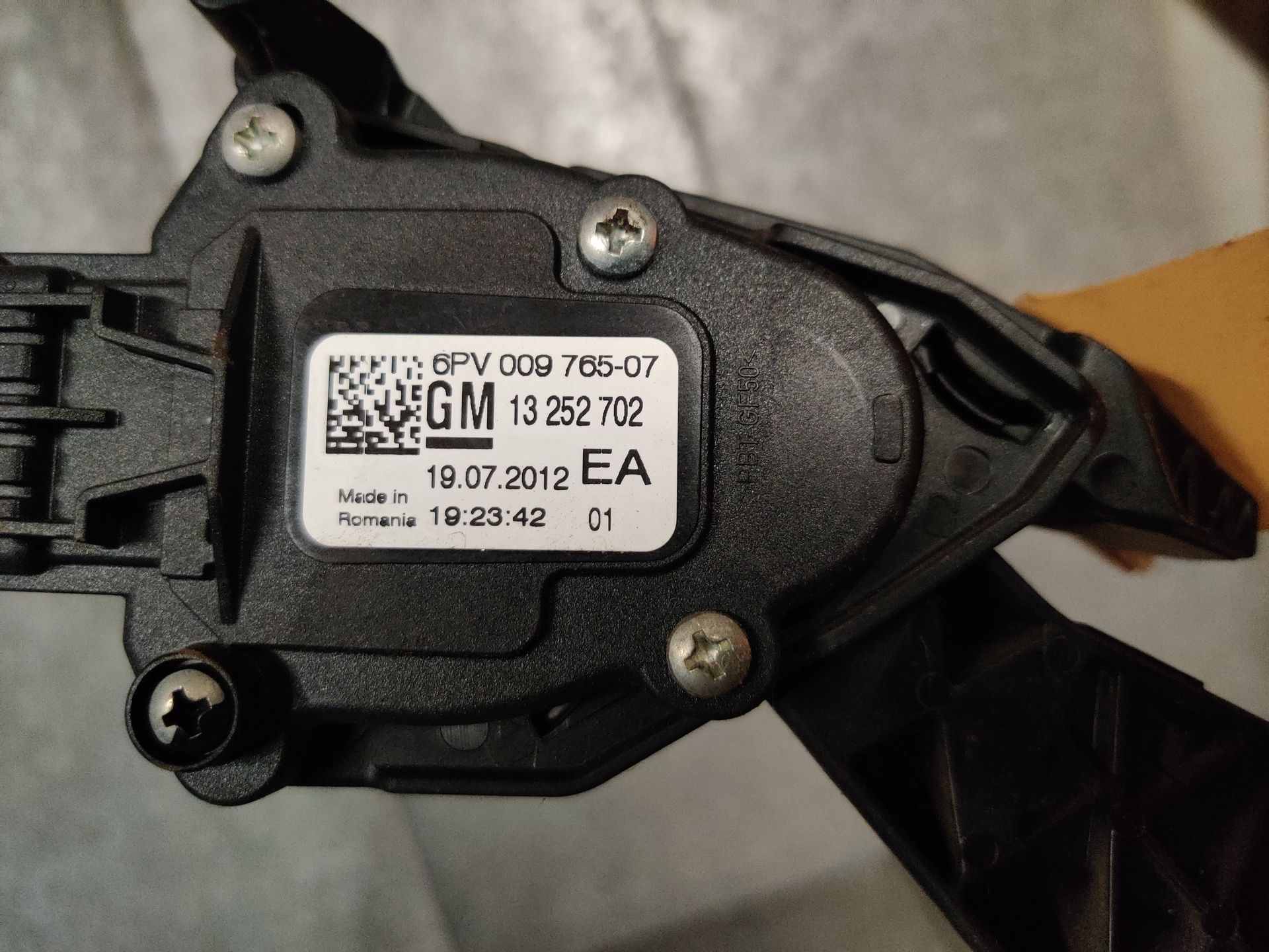 Opel Astra J sports gaspedaal van een 1.4i