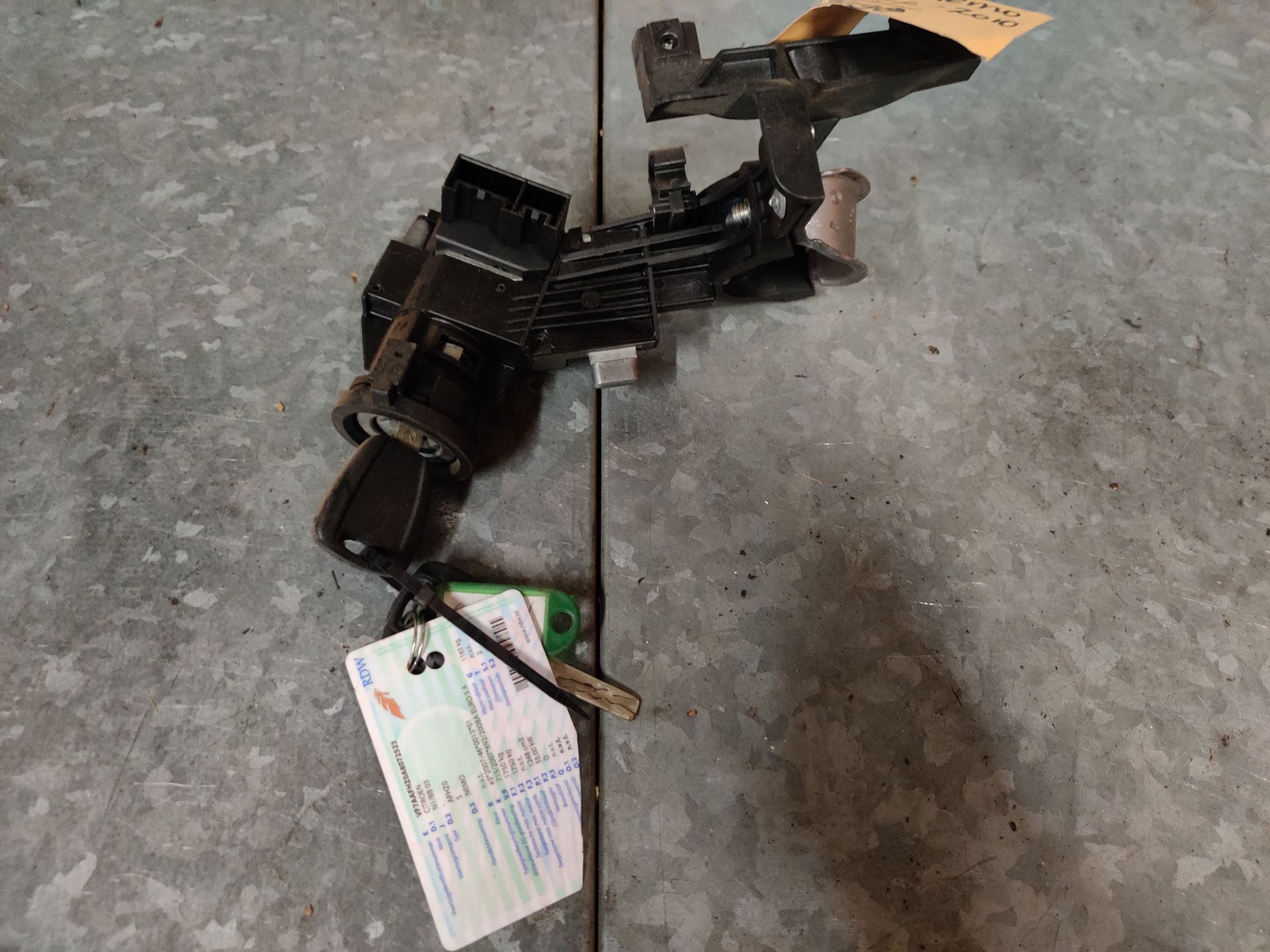 Citroen Nemo contactslot met 2 sleutels.