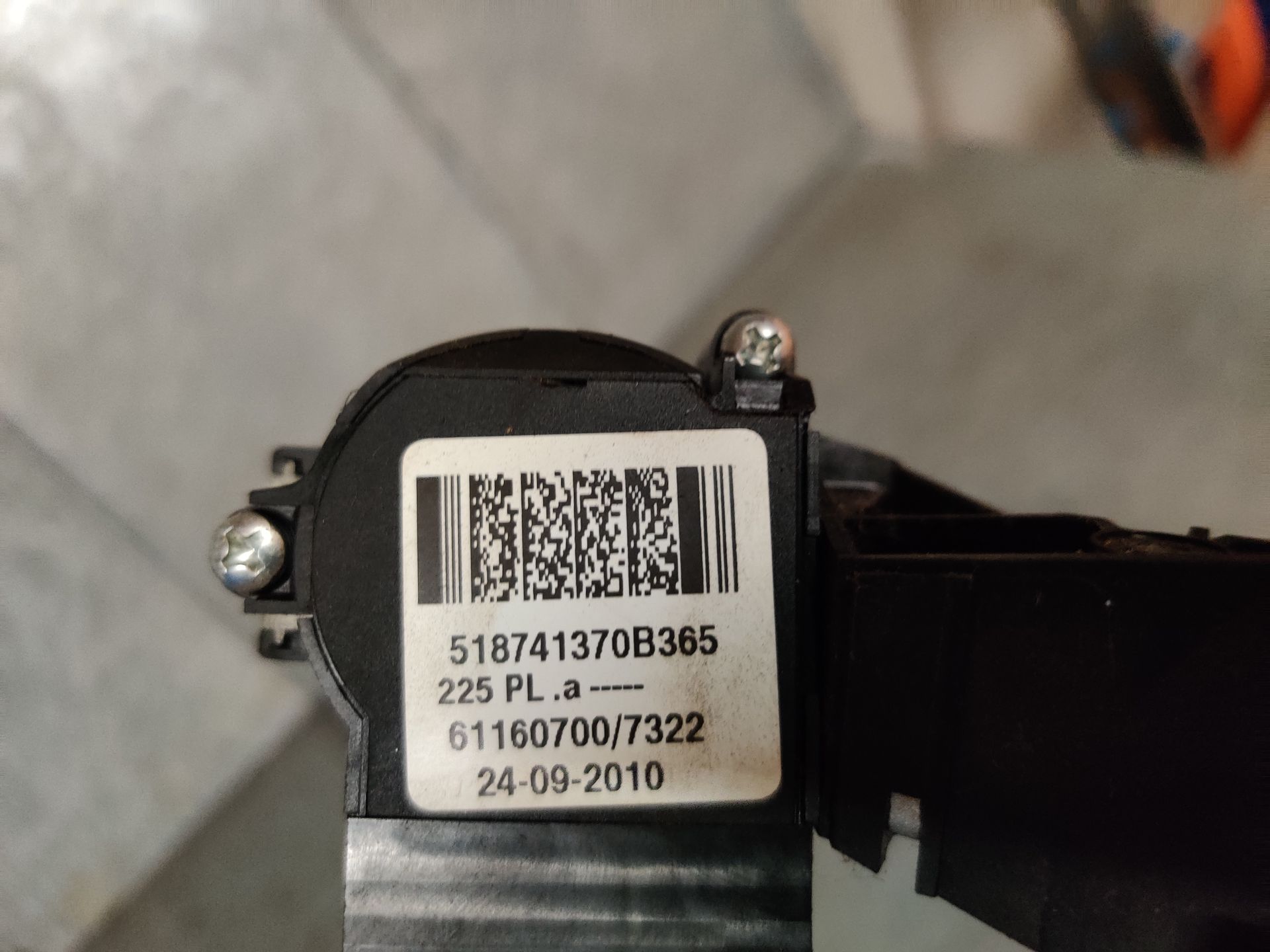 Citroen Nemo contactslot met 2 sleutels.